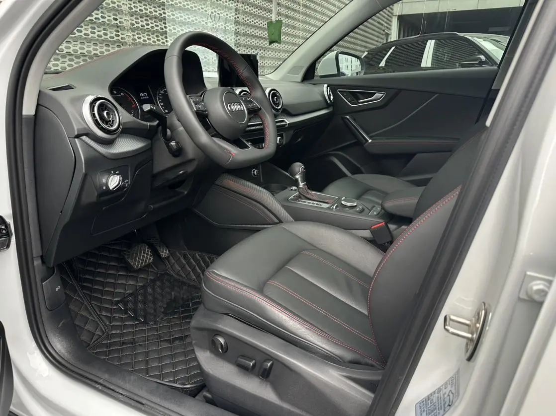 Audi Q2L 2024 35 TFSI Progressive Dynamic