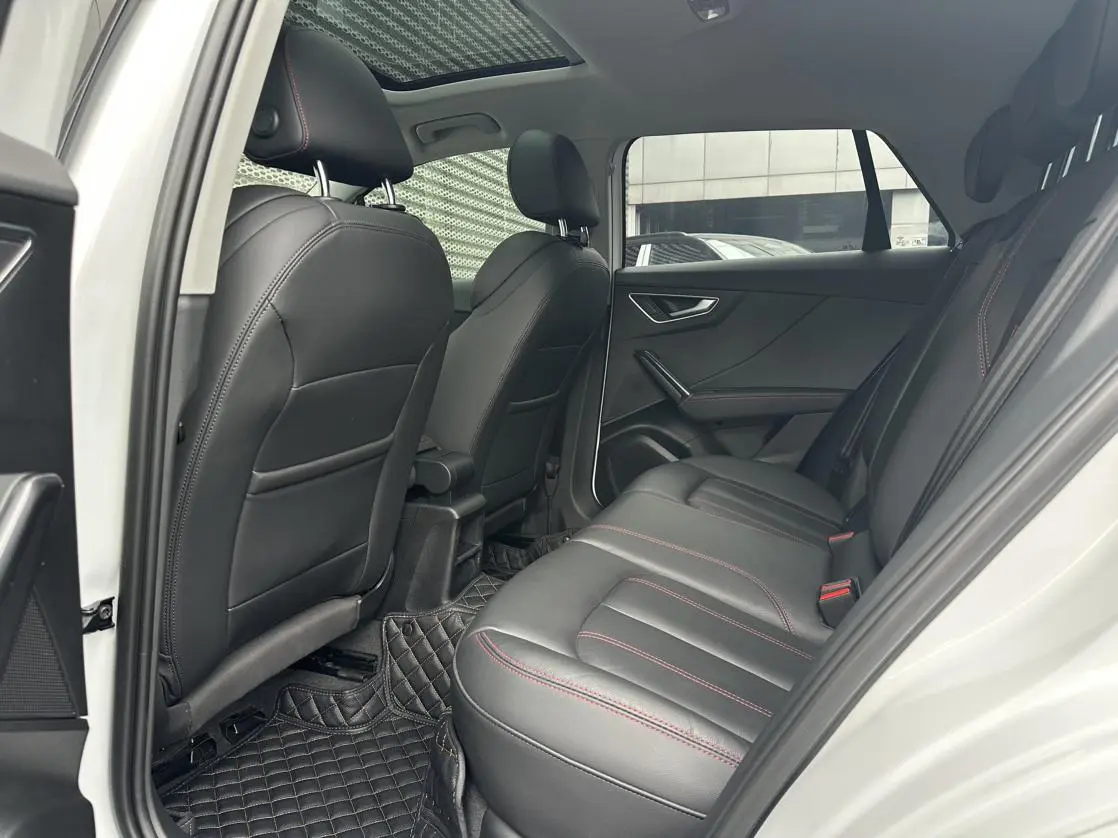 Audi Q2L 2024 35 TFSI Progressive Dynamic