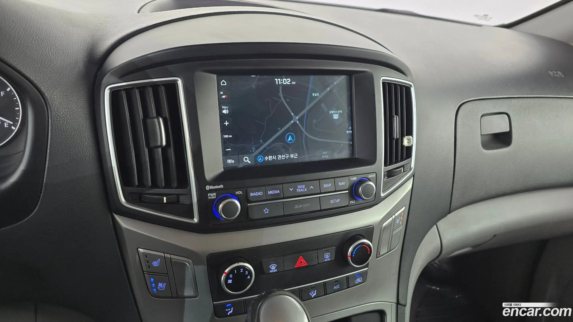 Hyundai Starex Van 3-Seater