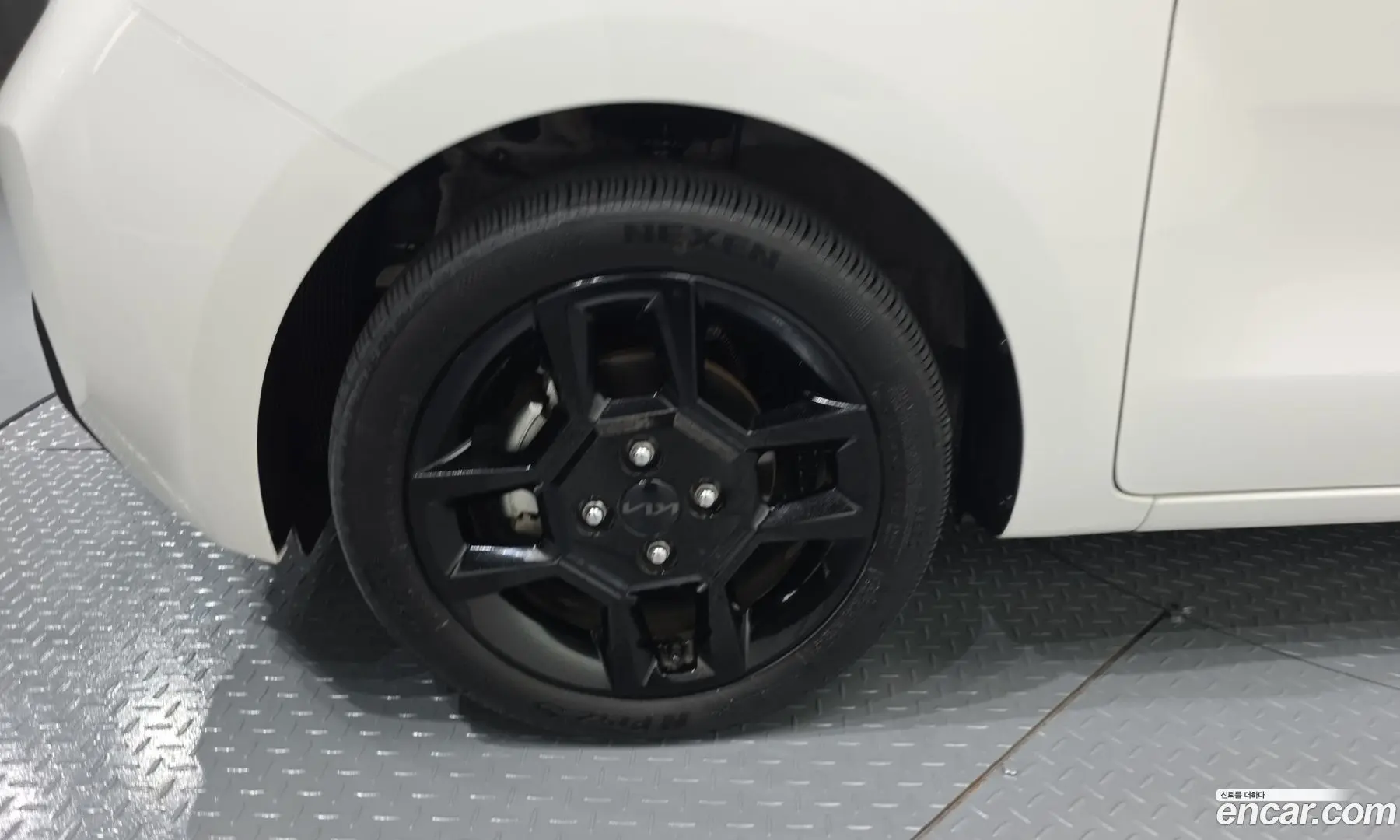 Kia RAY X Line