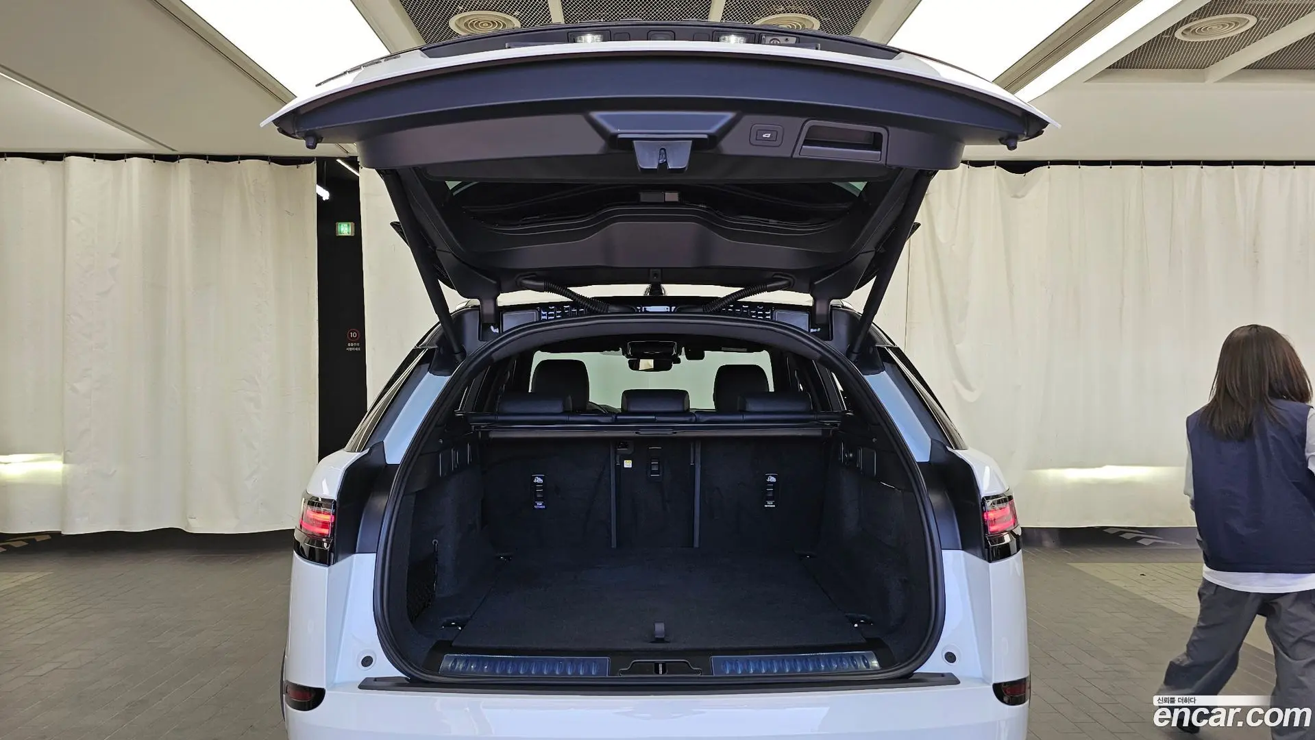 Land Rover Range Rover Velar 2.0 P250 Dynamic SE