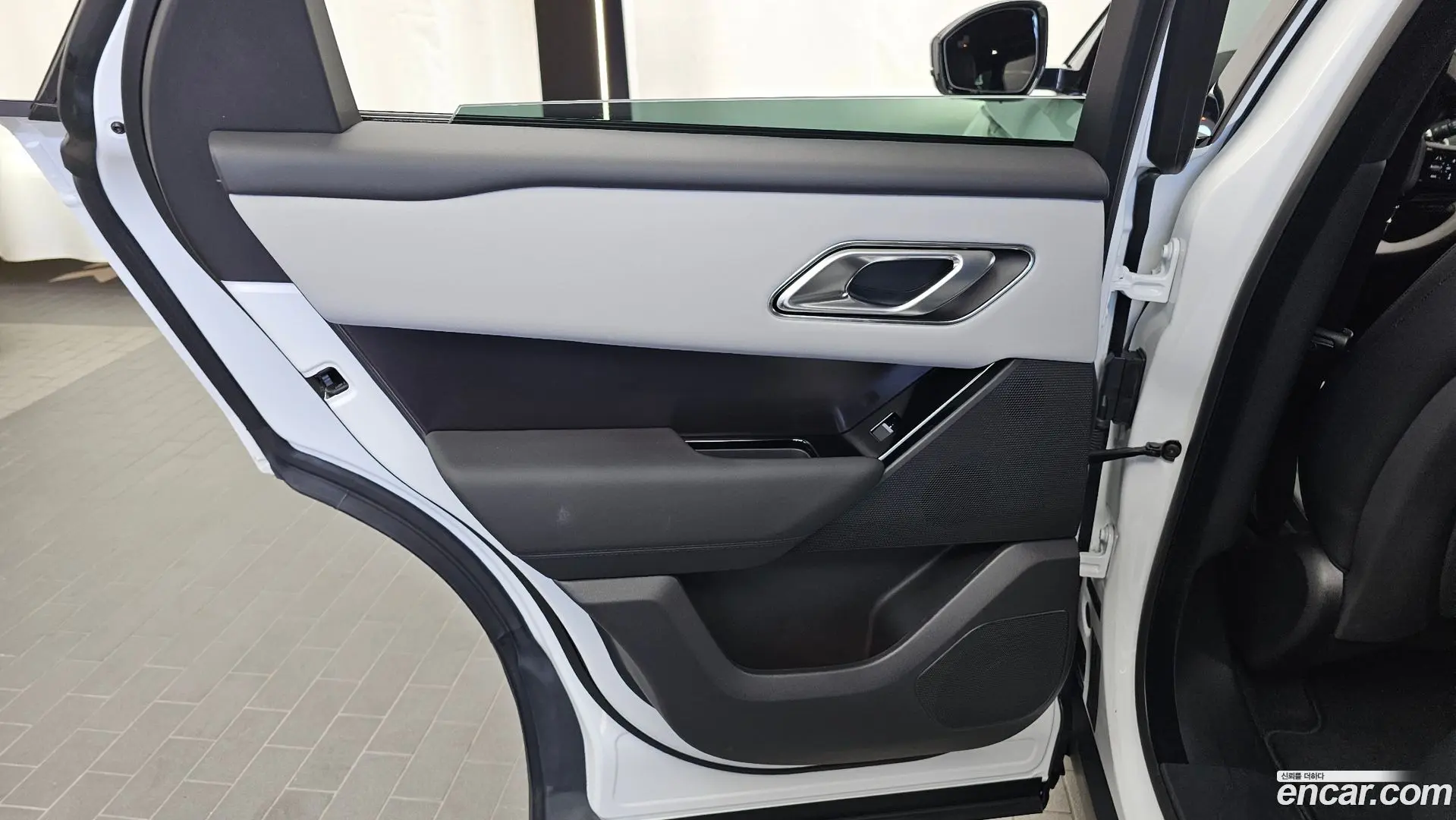 Land Rover Range Rover Velar 2.0 P250 Dynamic SE