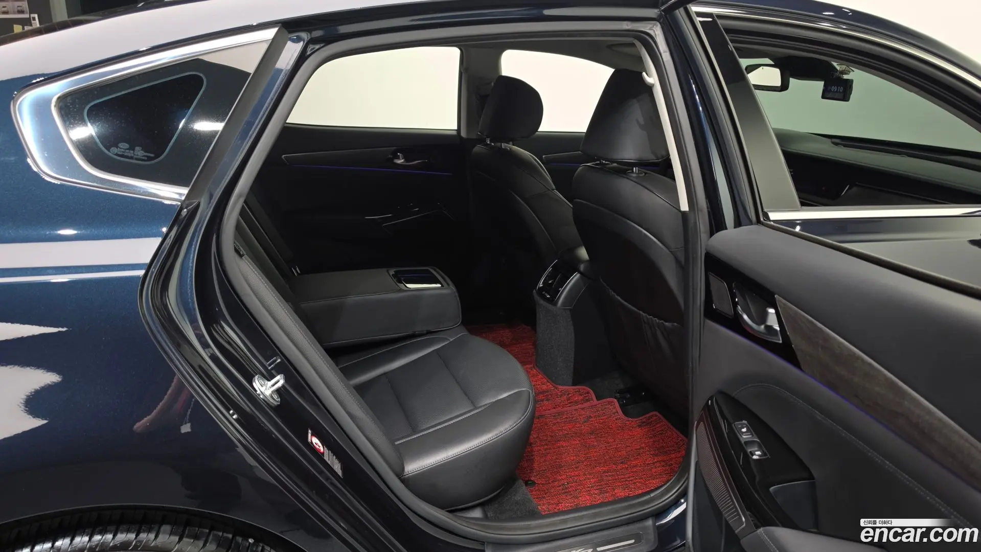 Kia K7 3.0 LPI Trendy(Rented Car) 2019