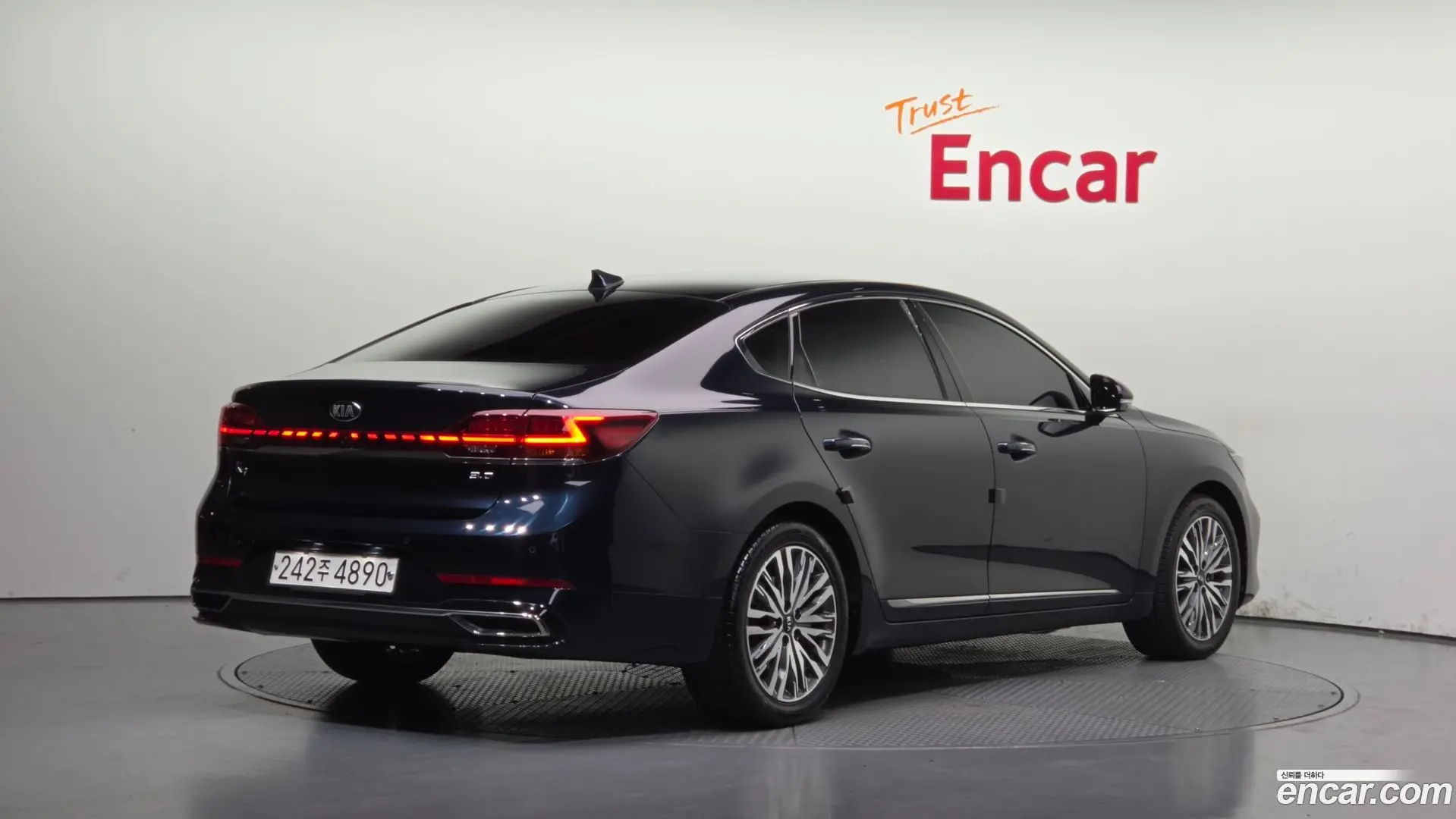 Kia K7 3.0 LPI Trendy(Rented Car) 2019