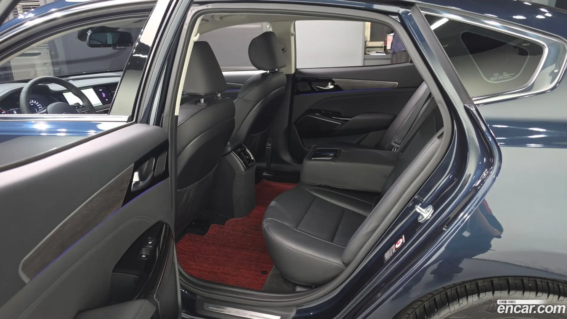 Kia K7 3.0 LPI Trendy(Rented Car) 2019