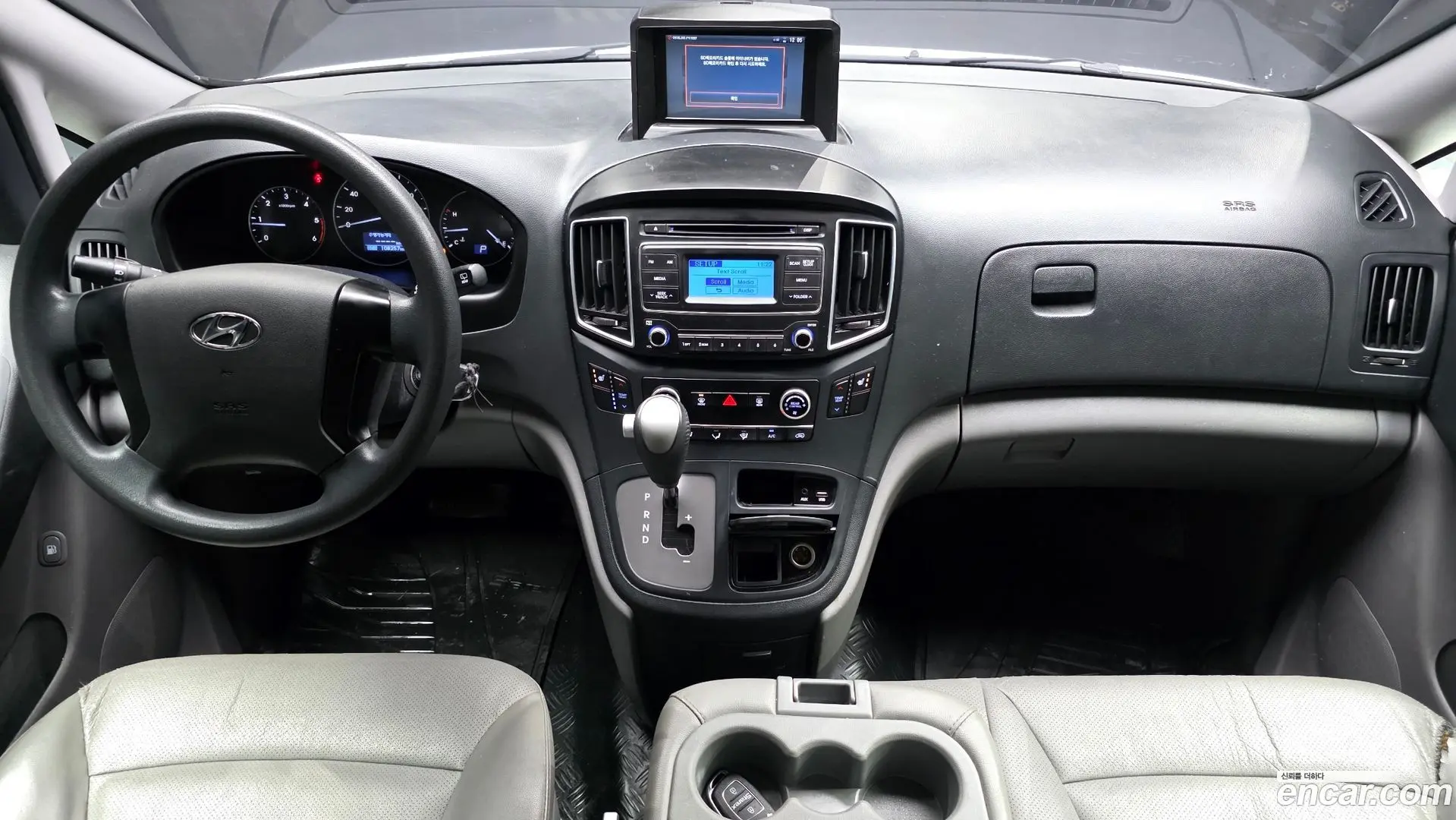 Hyundai Starex Wagon 12-Seater