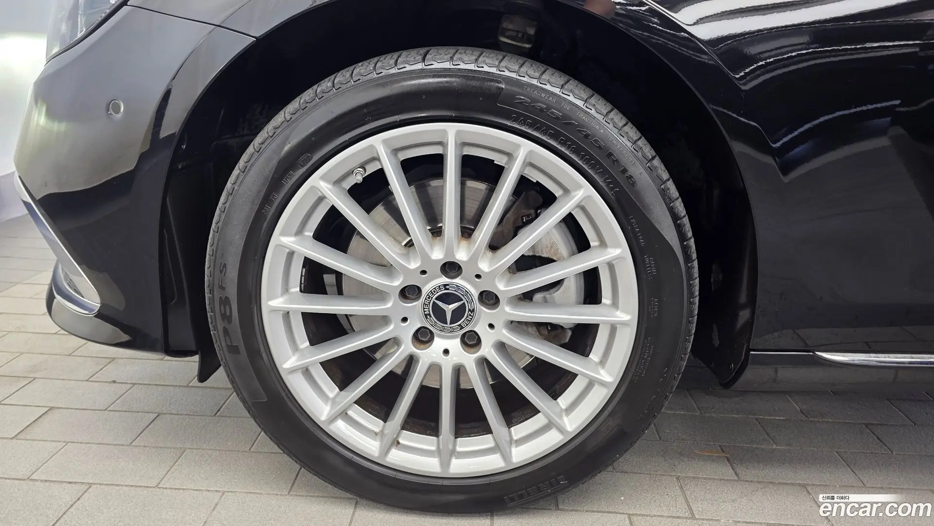 Mercedes-Benz E-Class E220d 4MATIC Exclusive