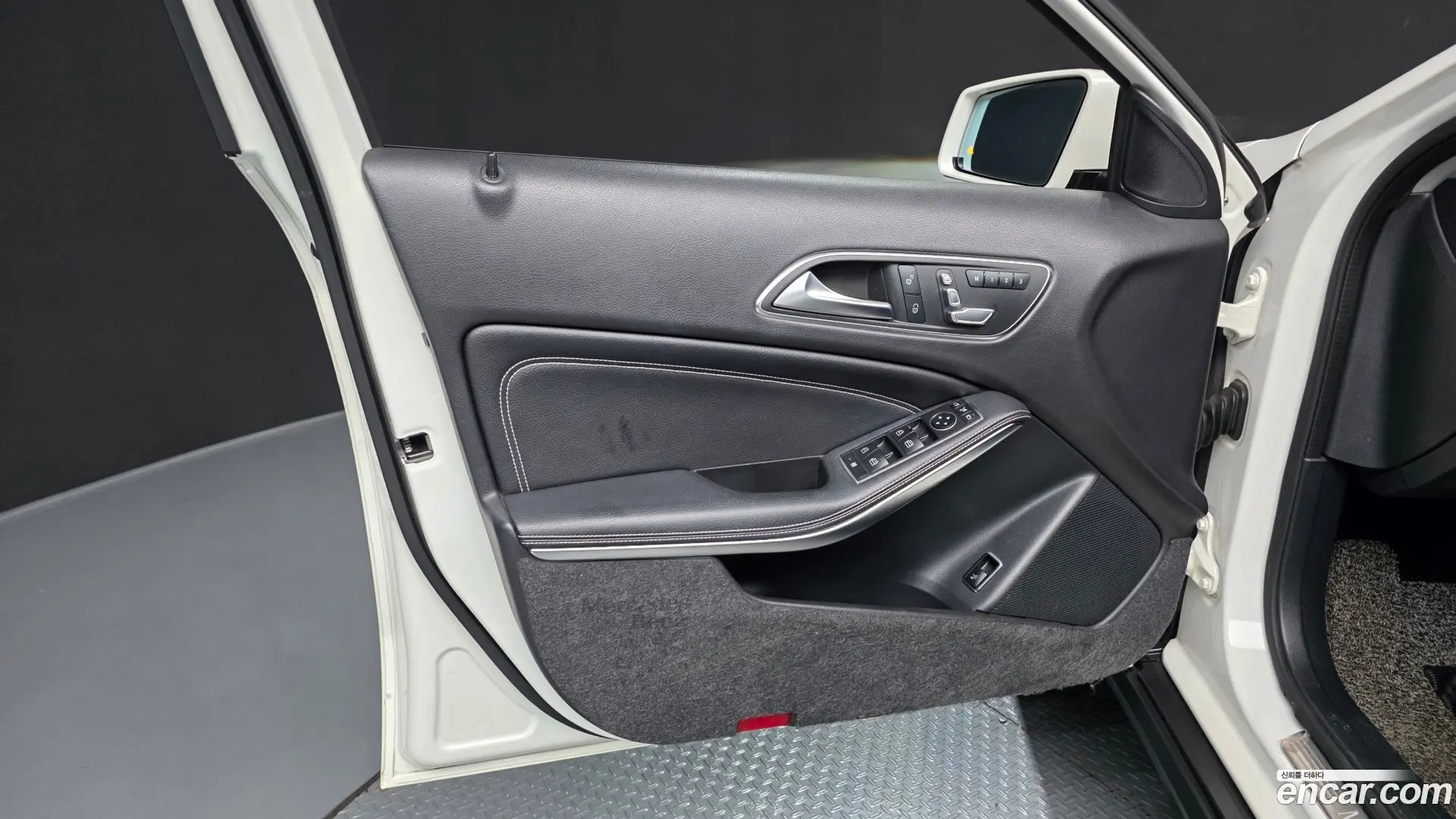 Mercedes-Benz GLA-Class GLA220 2017