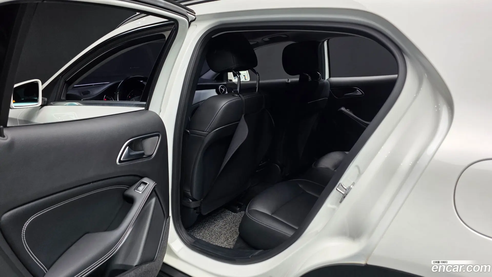 Mercedes-Benz GLA-Class GLA220 2017