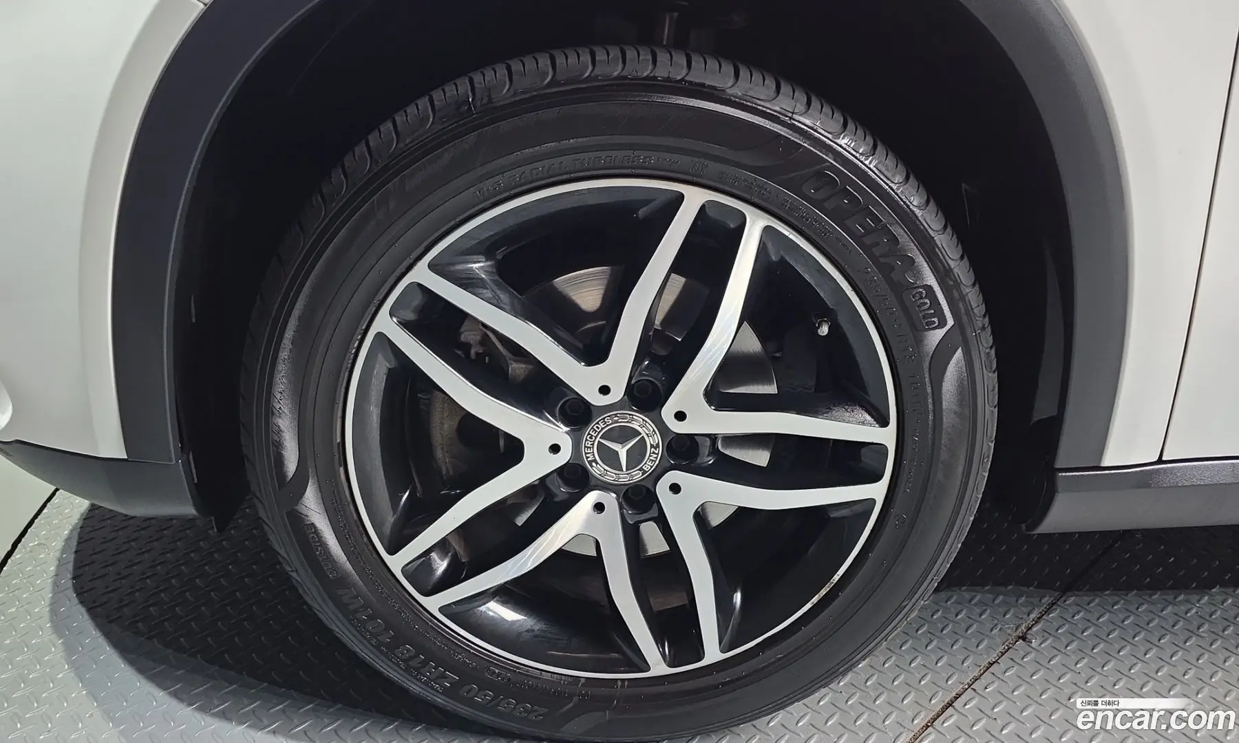 Mercedes-Benz GLA-Class GLA220 2017