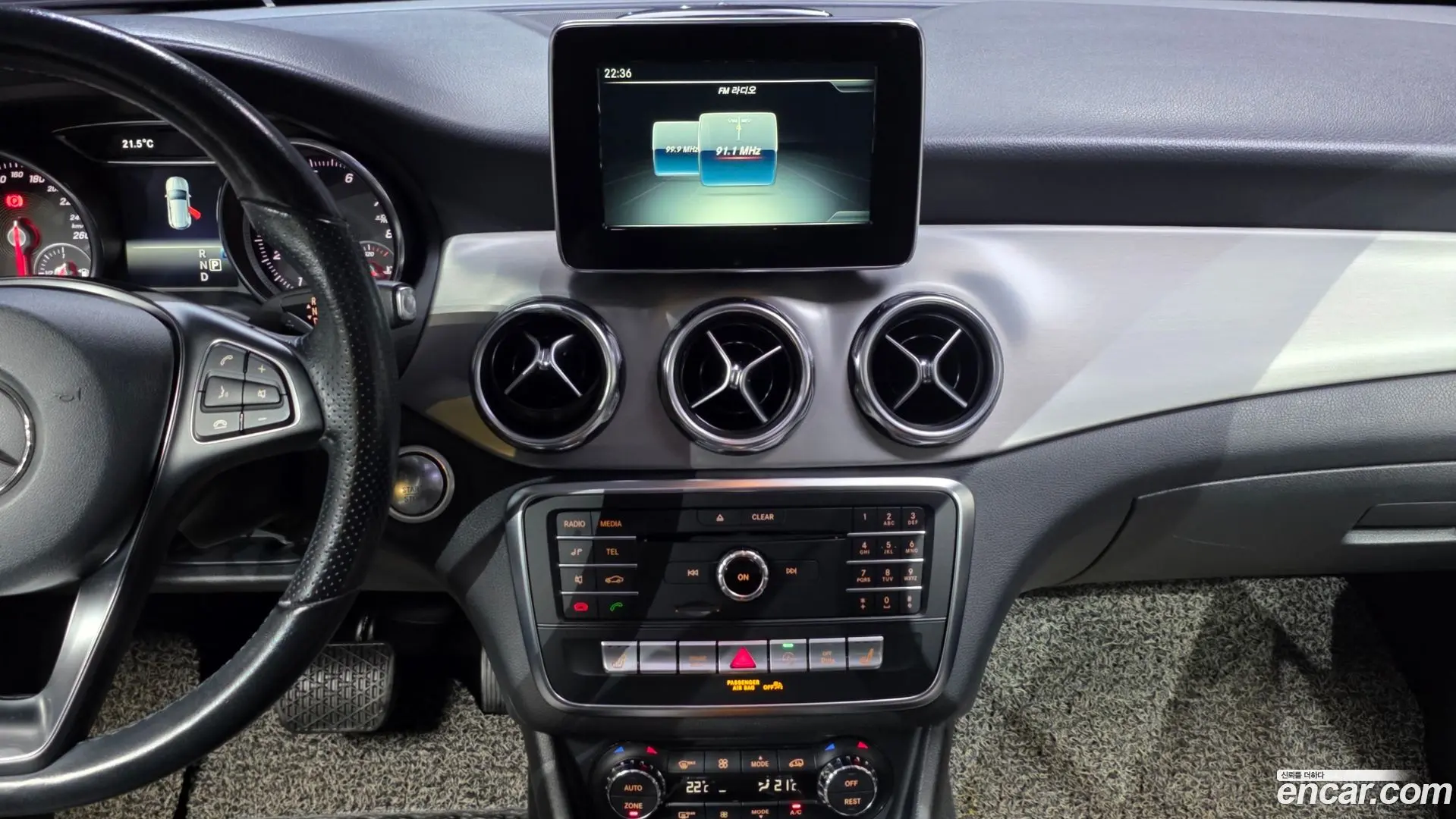 Mercedes-Benz GLA-Class GLA220 2017