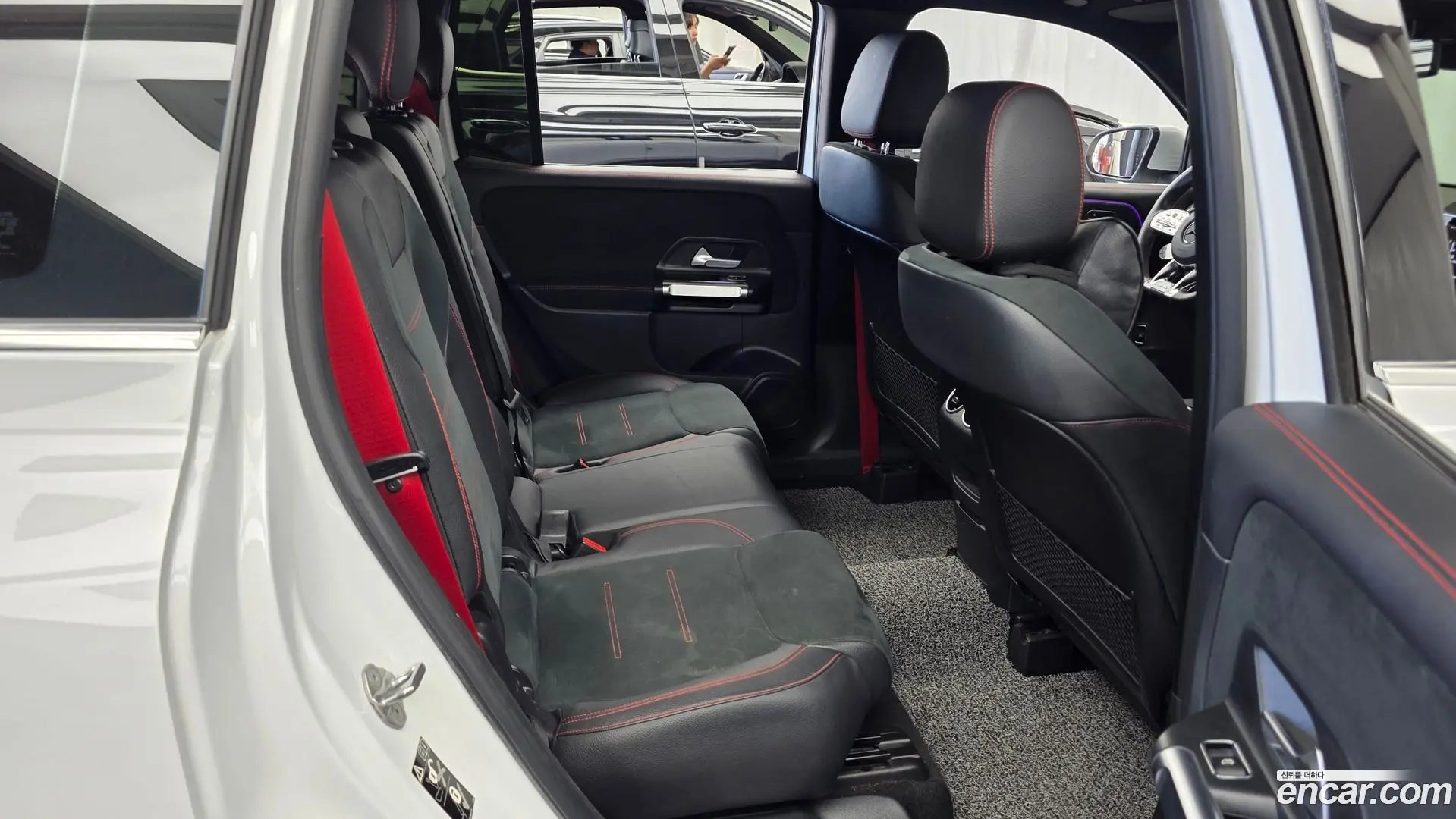 Mercedes-Benz GLB-Class AMG GLB35 4MATIC 2019