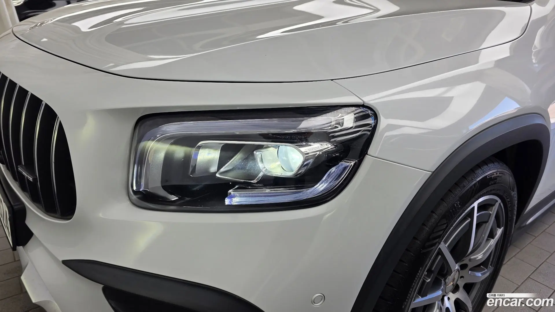 Mercedes-Benz GLB-Class AMG GLB35 4MATIC 2019