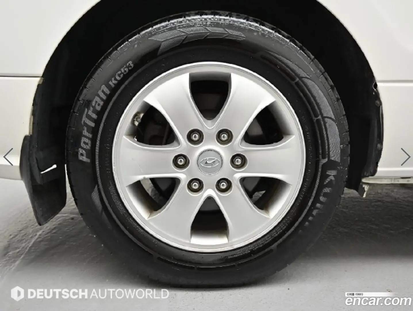 Hyundai Starex Wagon 12-Seater