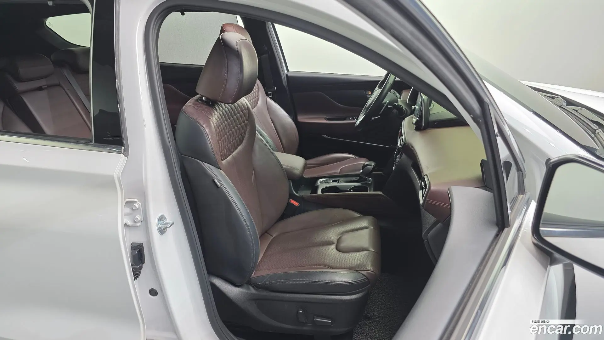 Hyundai Santafe Gasoline 2.0T 4WD