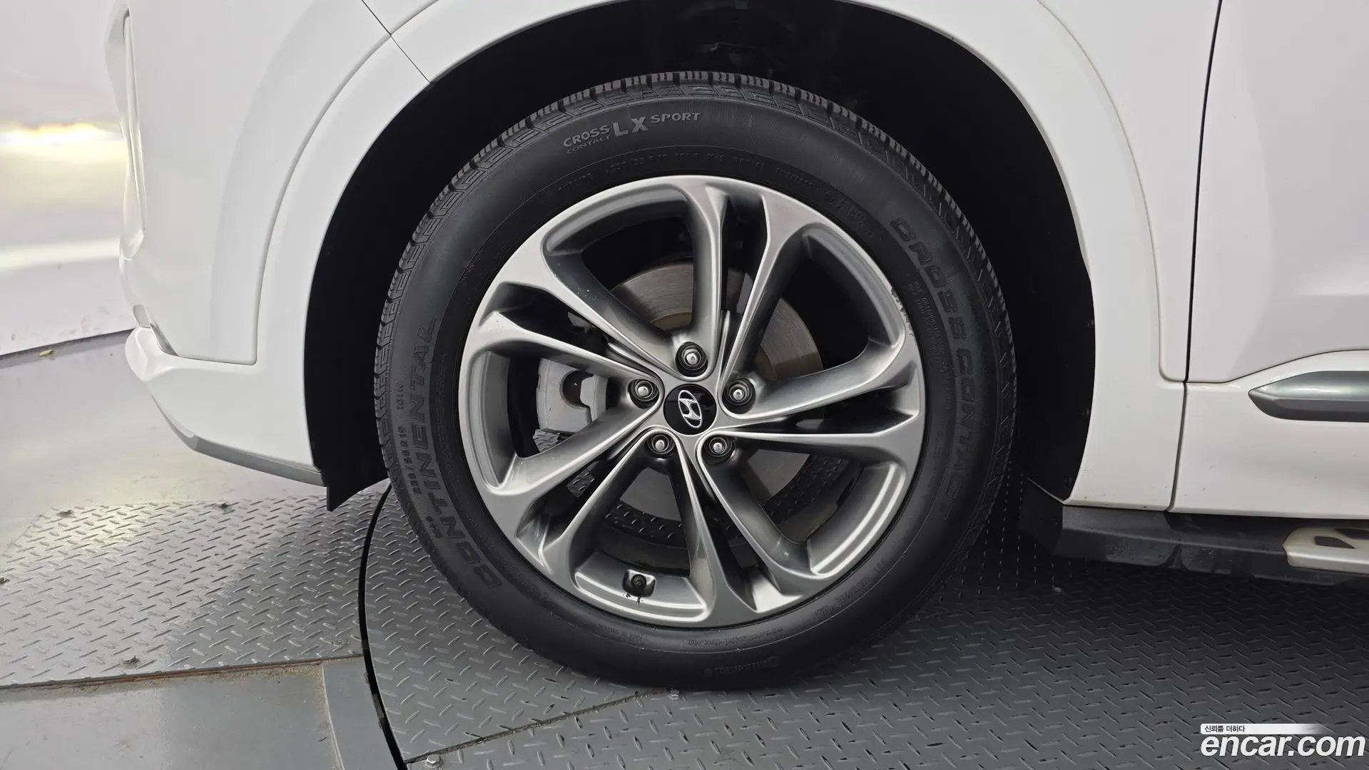 Hyundai Santafe Gasoline 2.0T 4WD