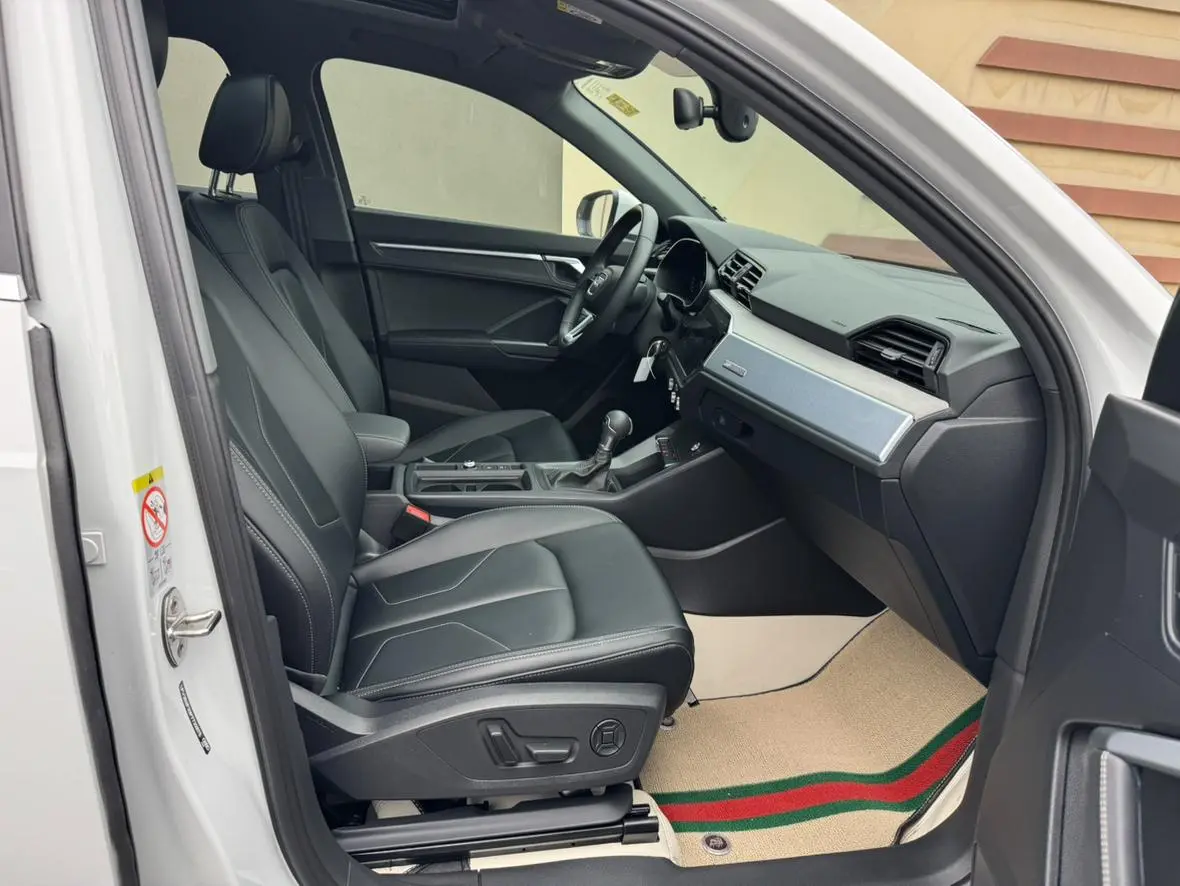 Audi Q3 2024 35 TFSI Progressive