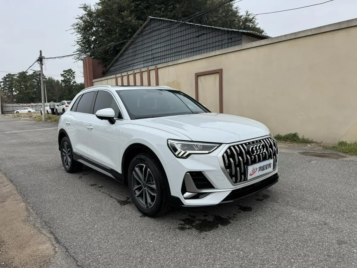 Audi Q3 2024 35 TFSI Progressive