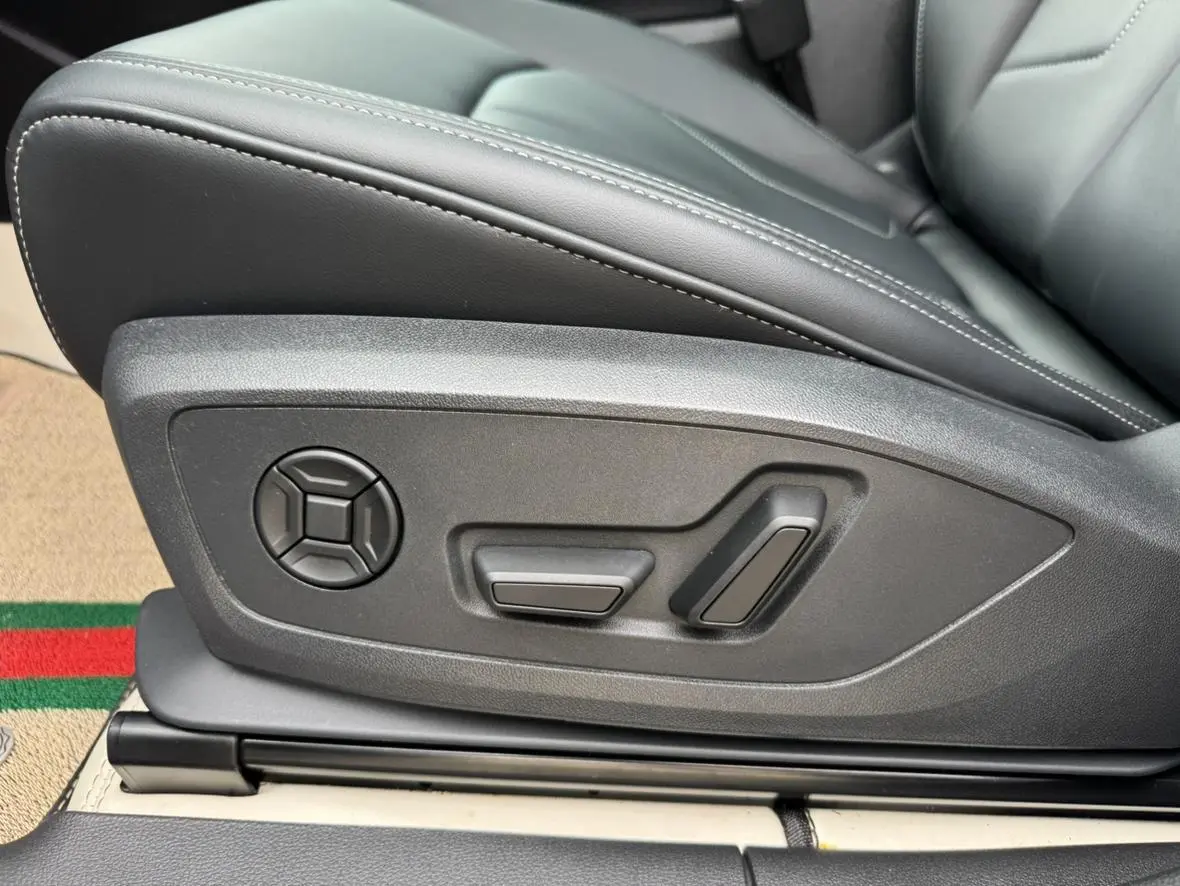 Audi Q3 2024 35 TFSI Progressive