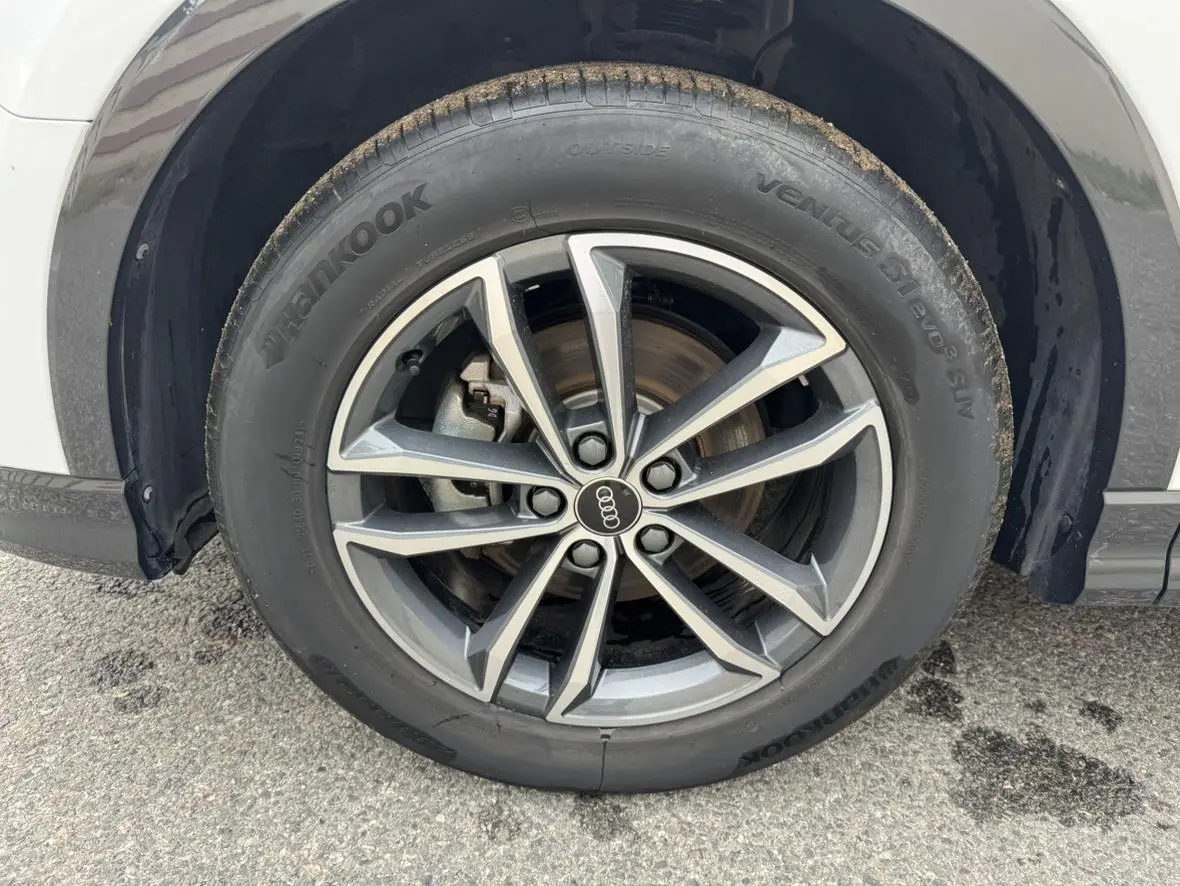 Audi Q3 2024 35 TFSI Progressive