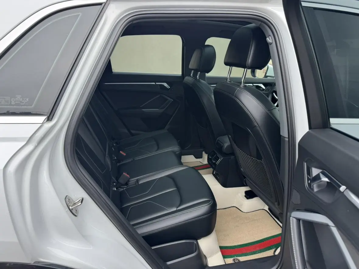 Audi Q3 2024 35 TFSI Progressive