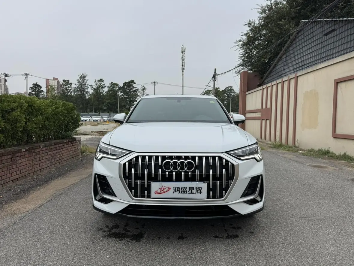 Audi Q3 2024 35 TFSI Progressive