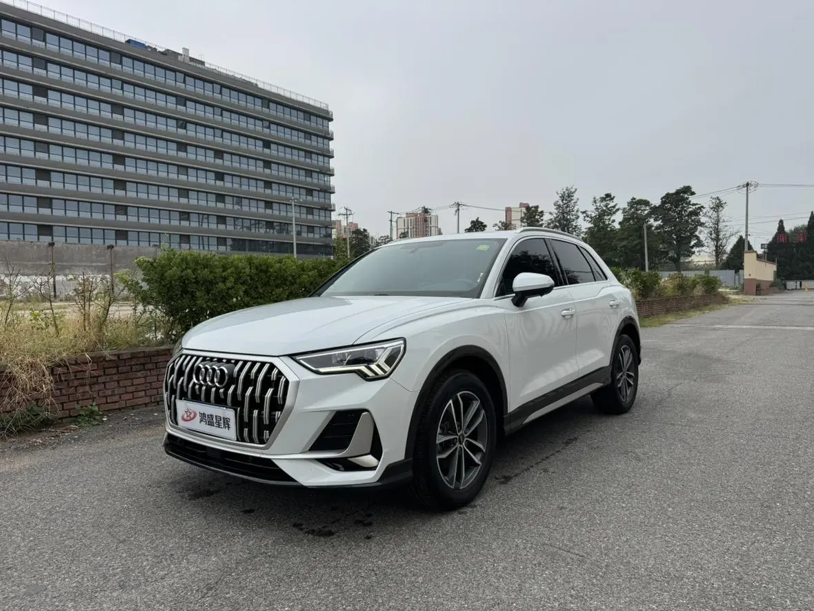 Audi Q3 2024 35 TFSI Progressive