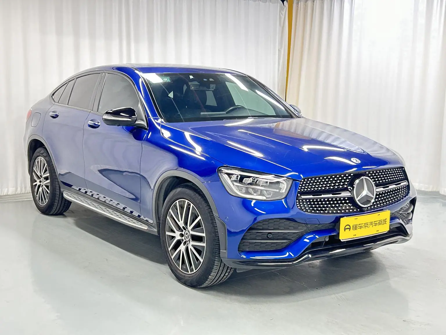 Mercedes-Benz GLC Coupe 2020 GLC 300 4MATIC Coupe SUV