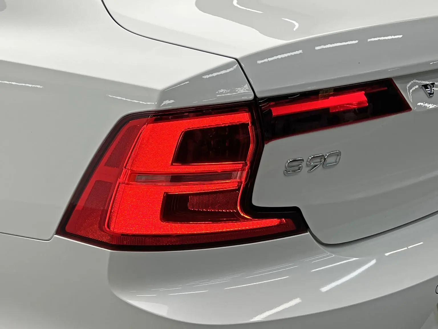 Volvo S90 2018 T4 Vision