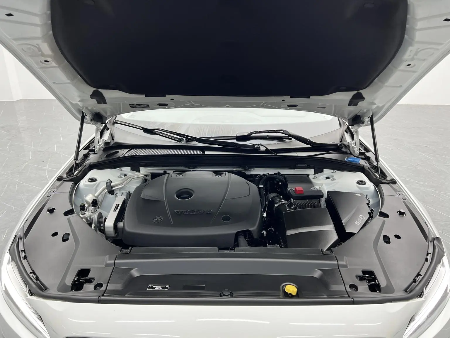 Volvo S90 2018 T4 Vision