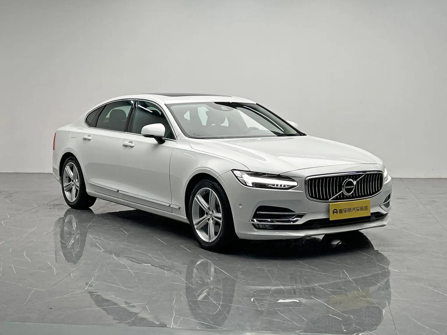 Volvo S90 2018 T4 Vision