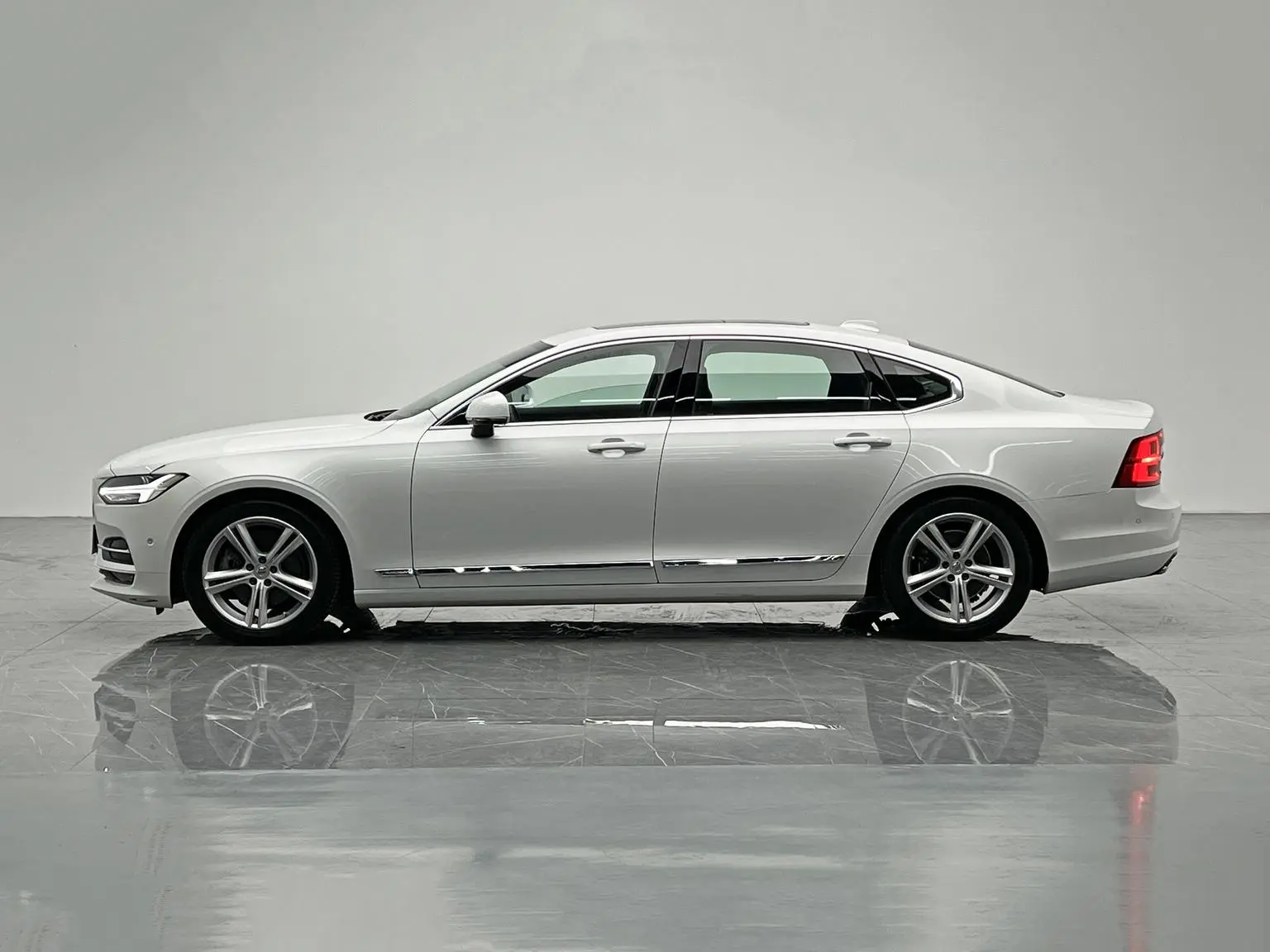 Volvo S90 2018 T4 Vision