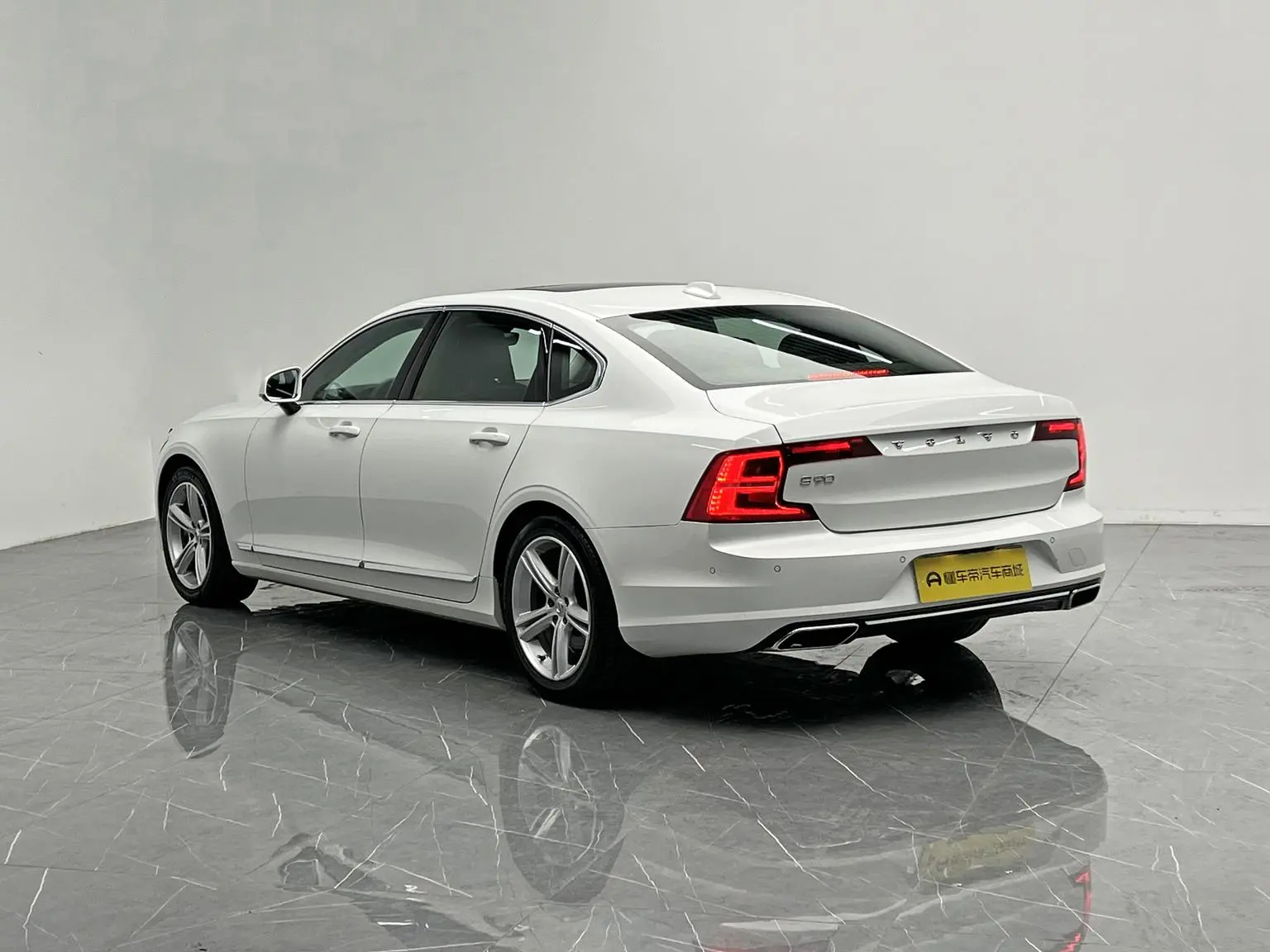 Volvo S90 2018 T4 Vision