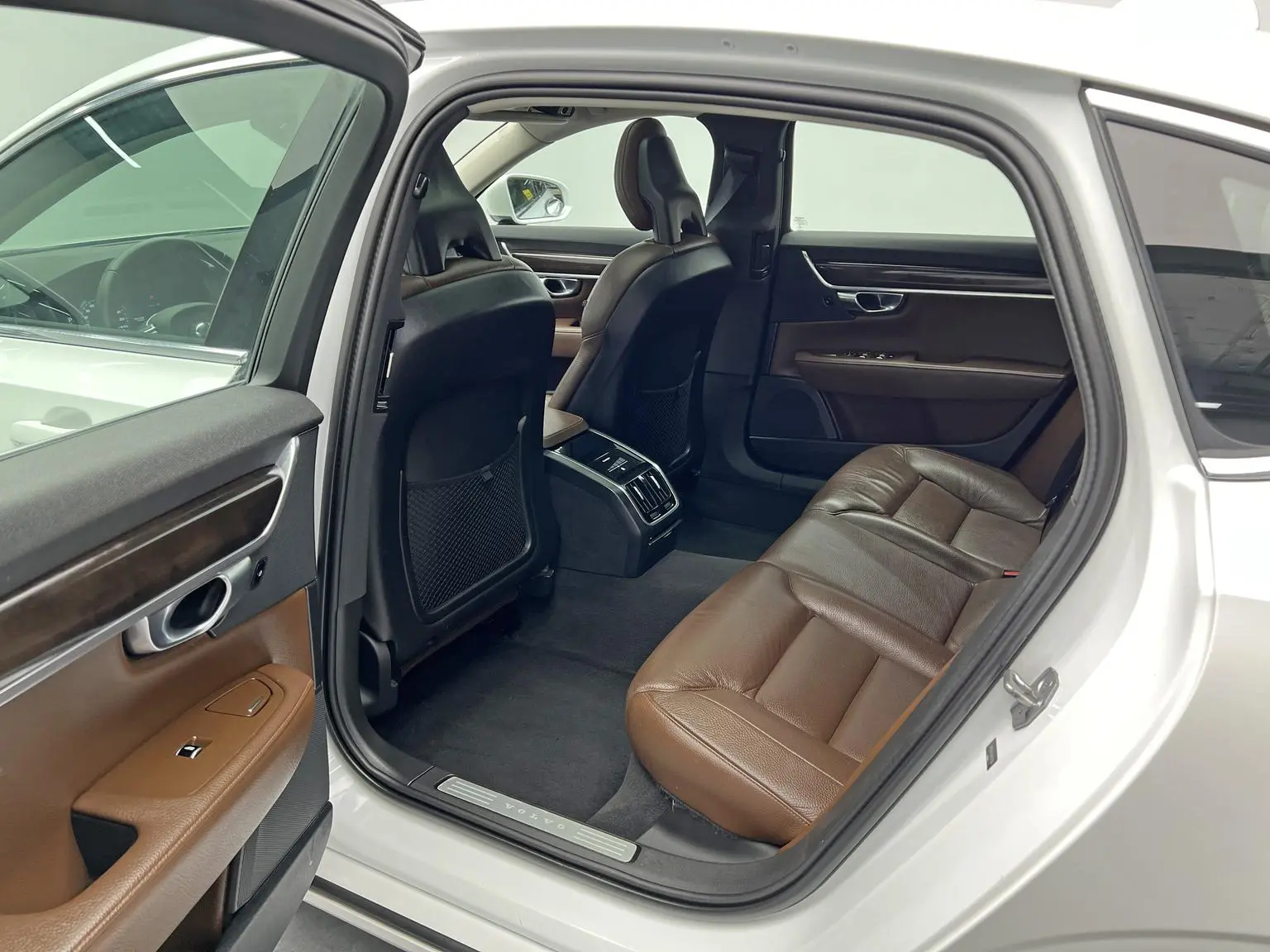 Volvo S90 2018 T4 Vision