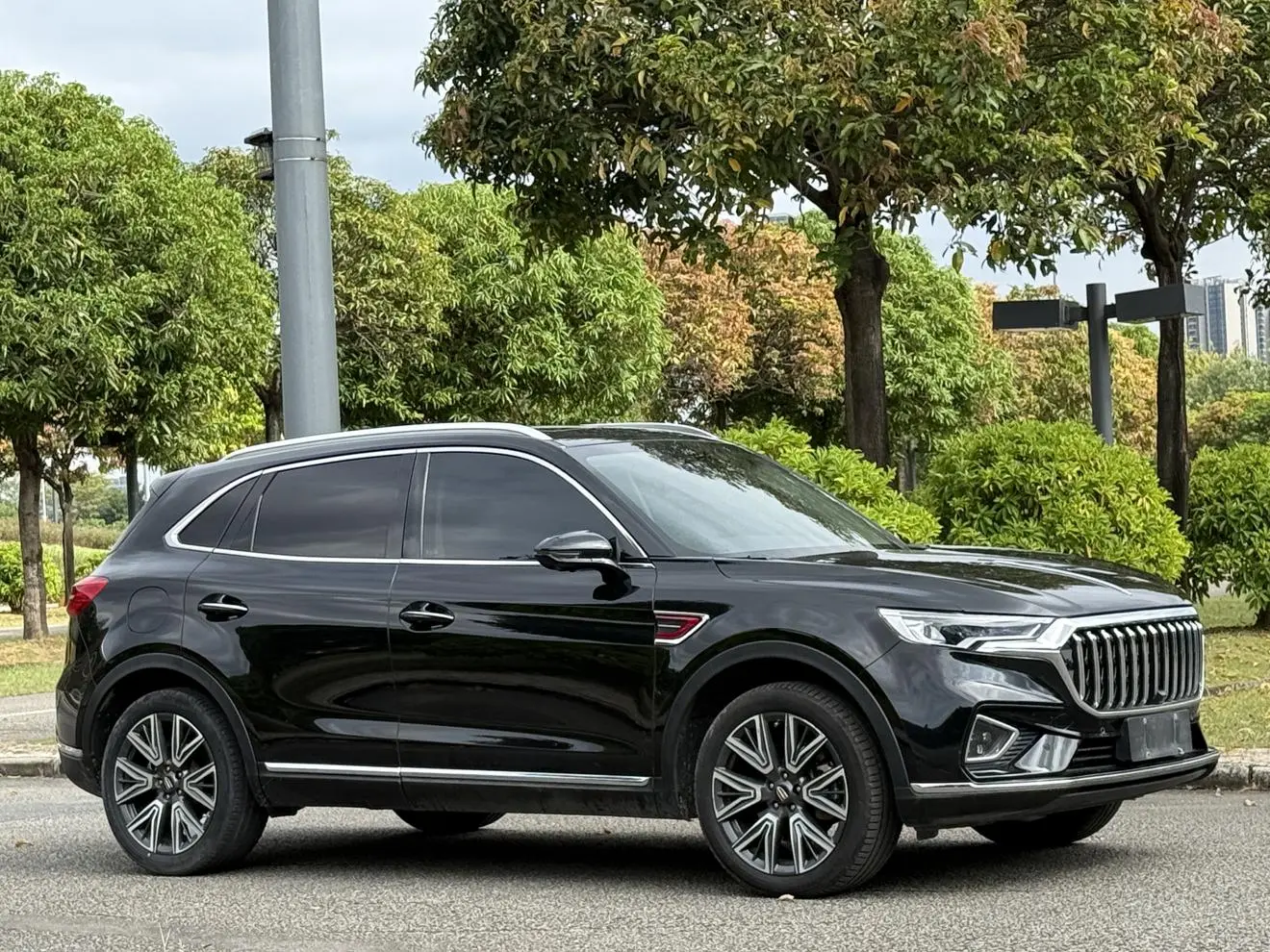 Hongqi HS5 2022 Facelift 2.0T Connected Flagship Enjoy 4WD