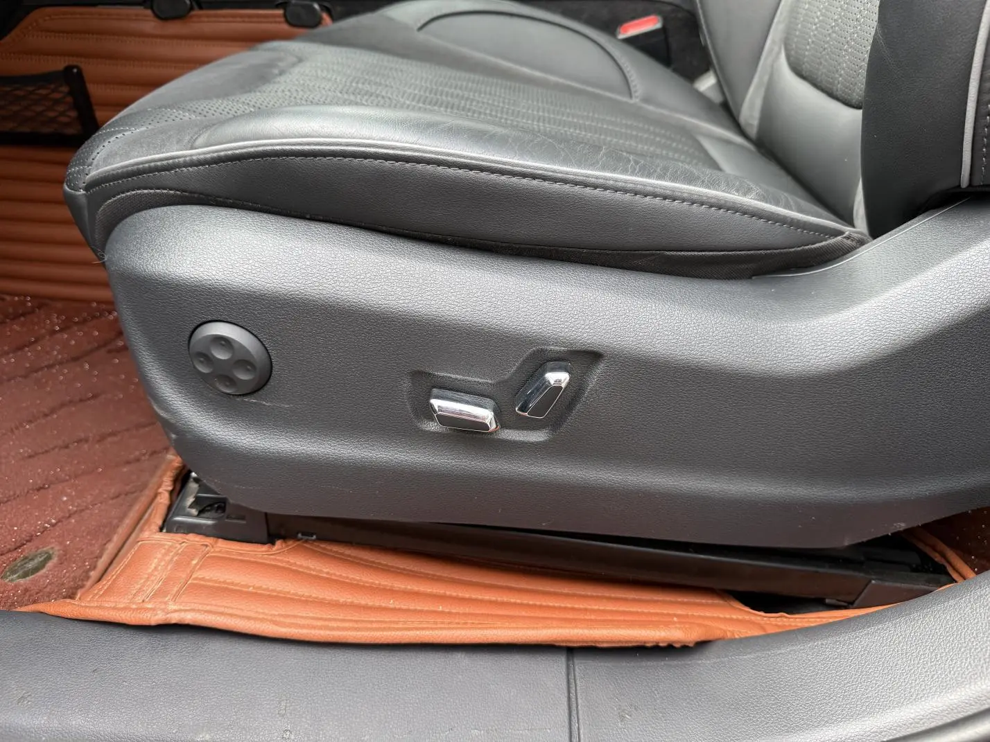 Hongqi HS5 2022 Facelift 2.0T Connected Flagship Enjoy 4WD
