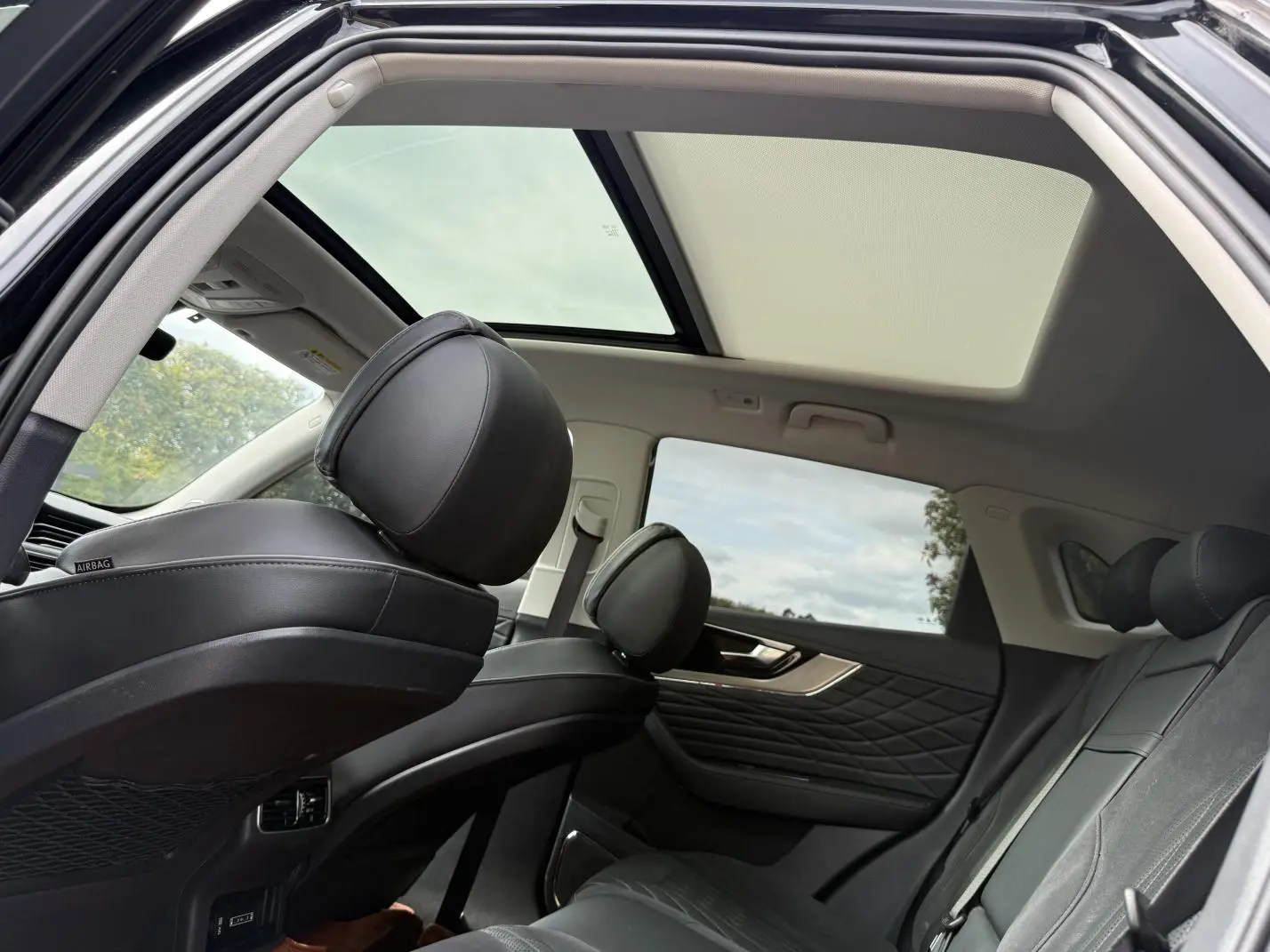 Hongqi HS5 2022 Facelift 2.0T Connected Flagship Enjoy 4WD