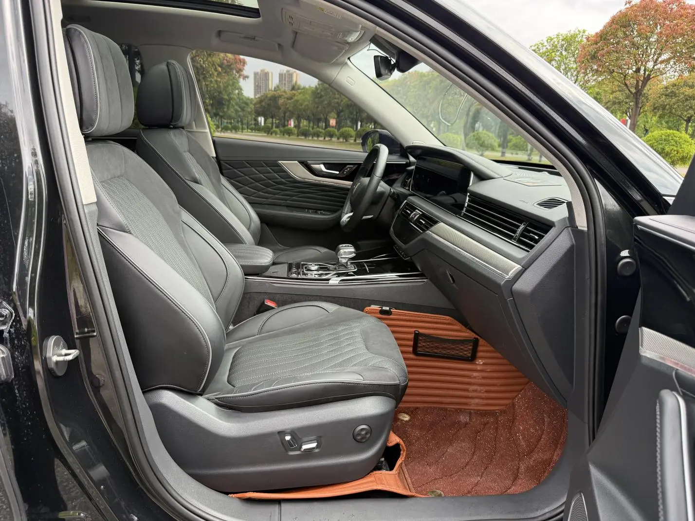 Hongqi HS5 2022 Facelift 2.0T Connected Flagship Enjoy 4WD