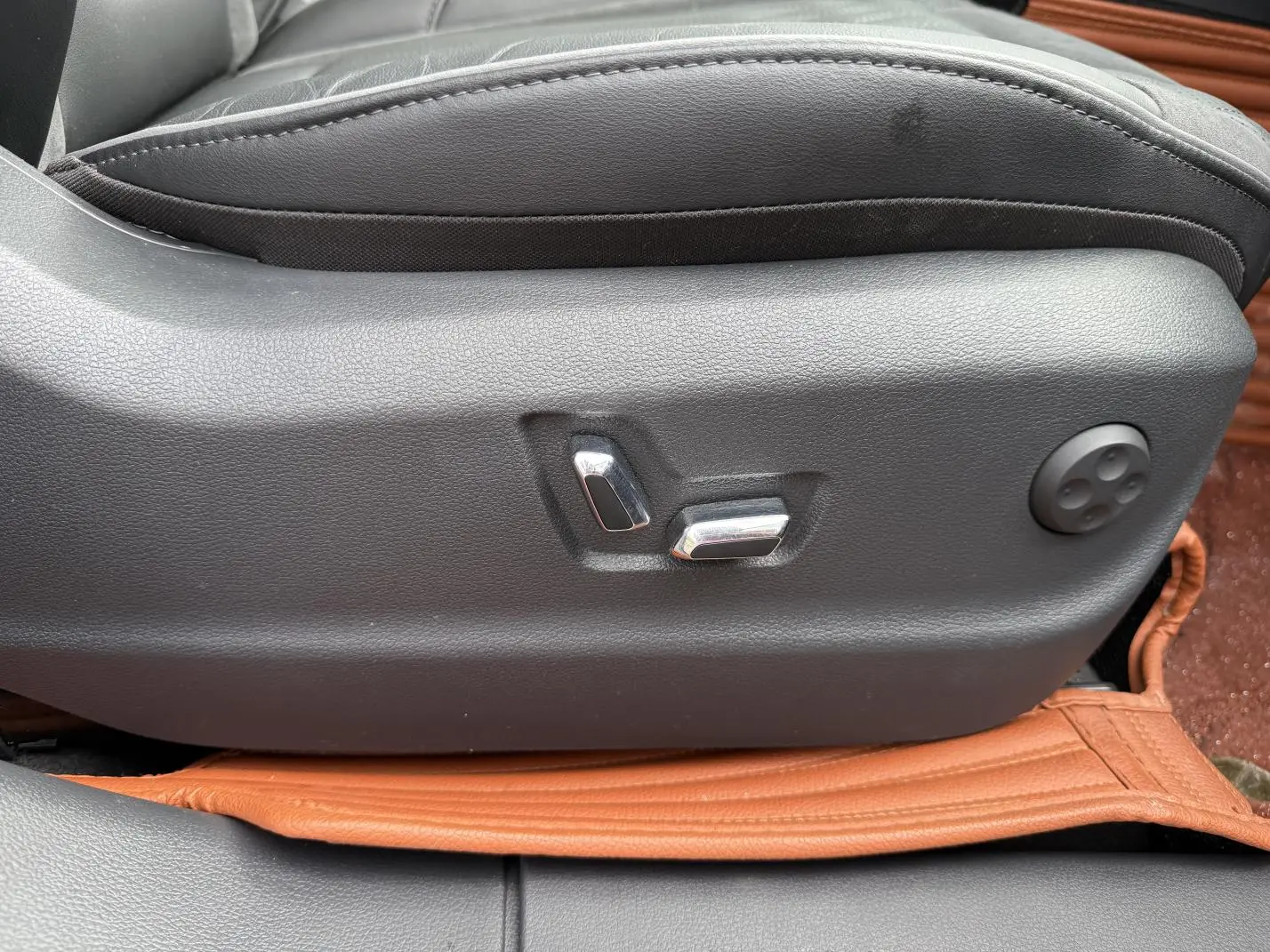Hongqi HS5 2022 Facelift 2.0T Connected Flagship Enjoy 4WD