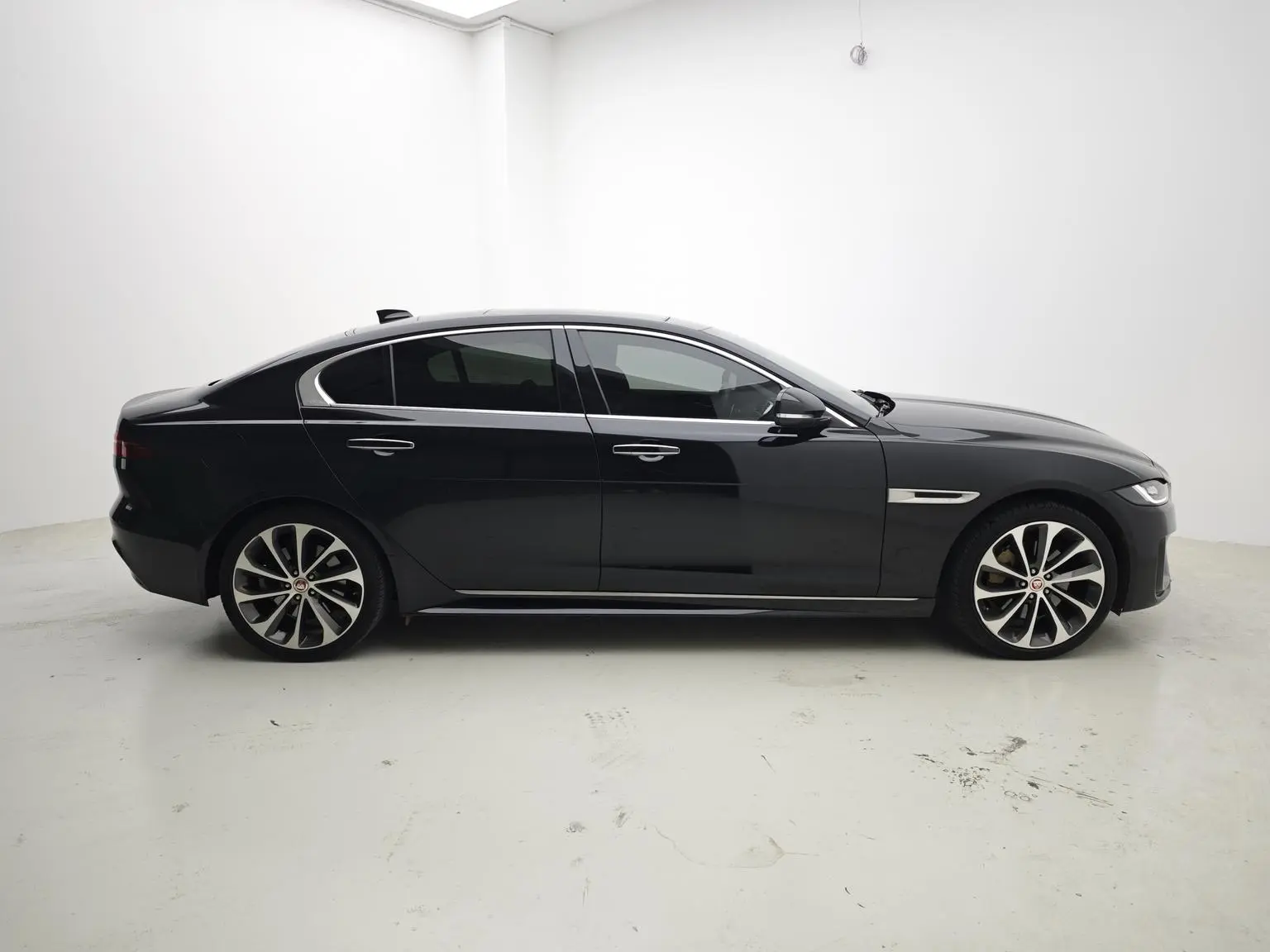 Jaguar XEL 2020 2.0T 200PS R-DYNAMIC S Progressive Sport