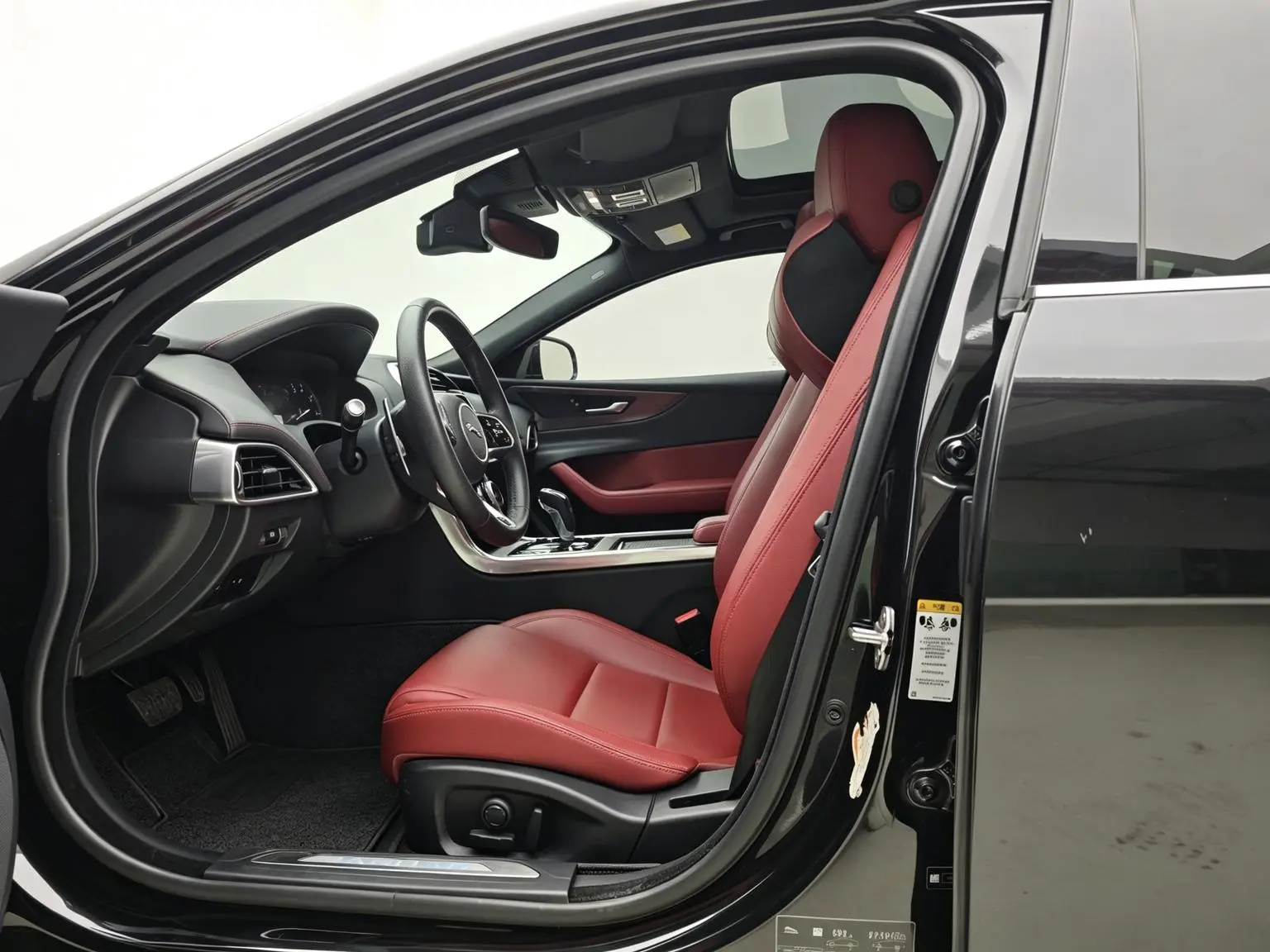 Jaguar XEL 2020 2.0T 200PS R-DYNAMIC S Progressive Sport