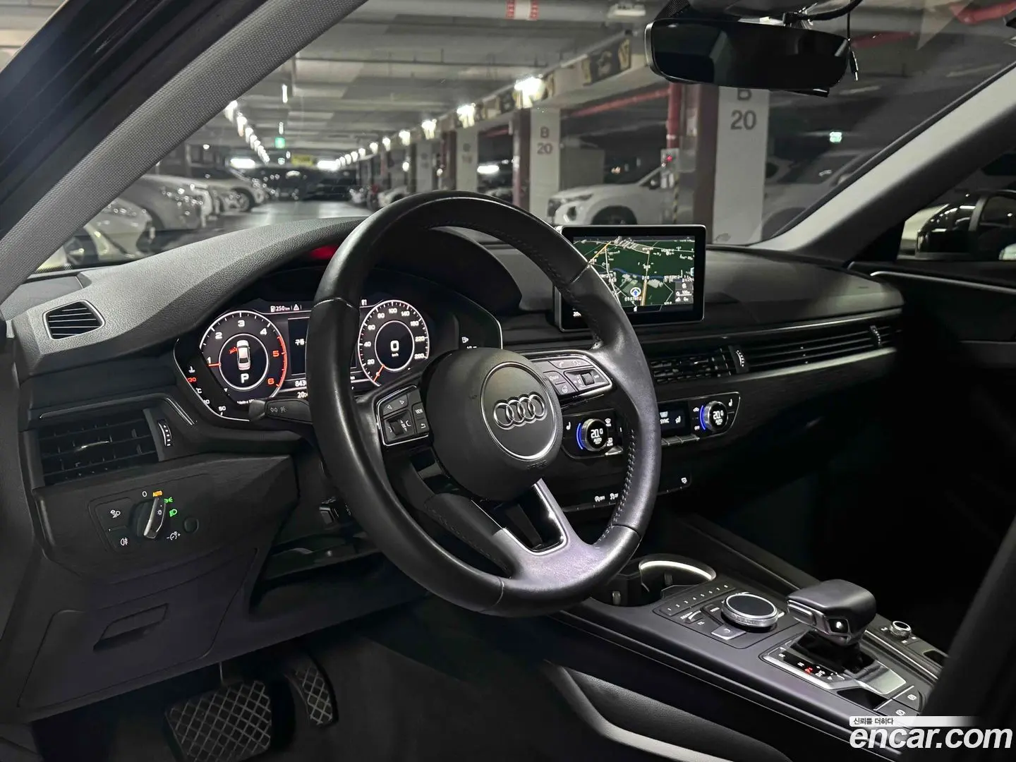 Audi A4 30 TDI Premium