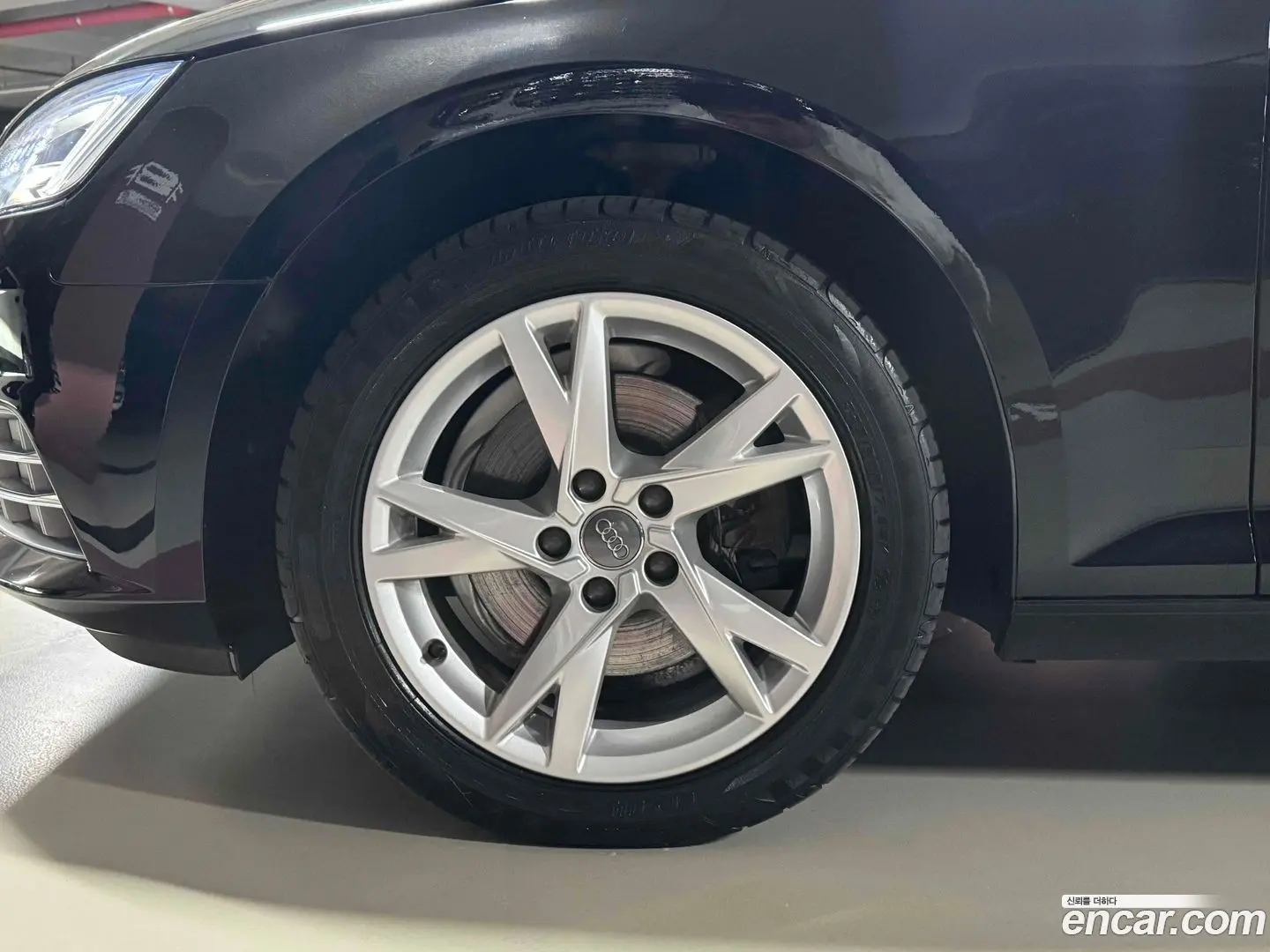 Audi A4 30 TDI Premium