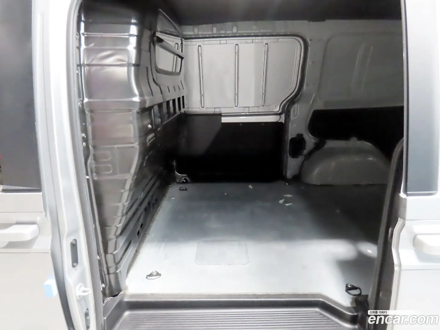 Hyundai Staria Cargo 3-Seater 2021