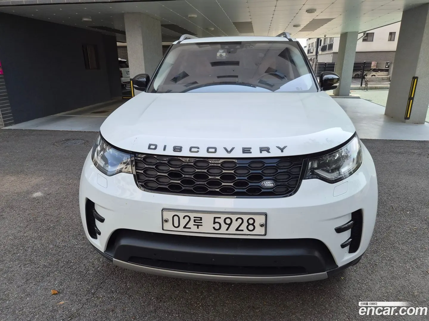 Land Rover Discovery 3.0 TD6 HSE Luxury
