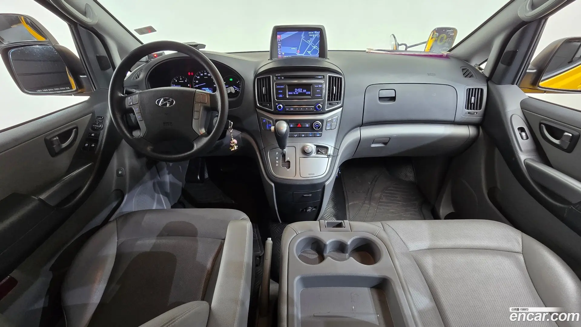 Hyundai Starex 4WD Guard car of chidren