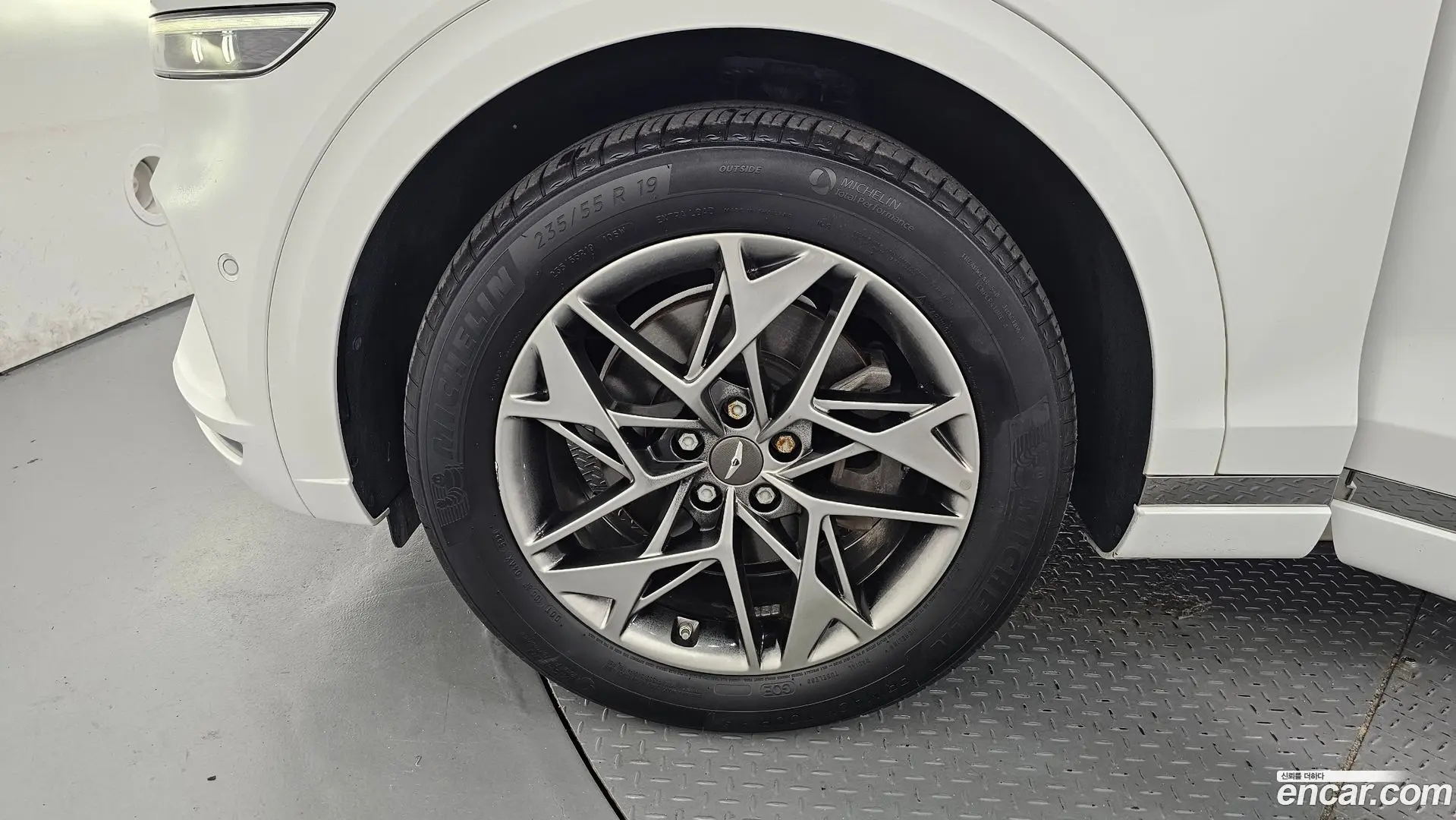 Genesis GV70 2.5T Gasoline AWD