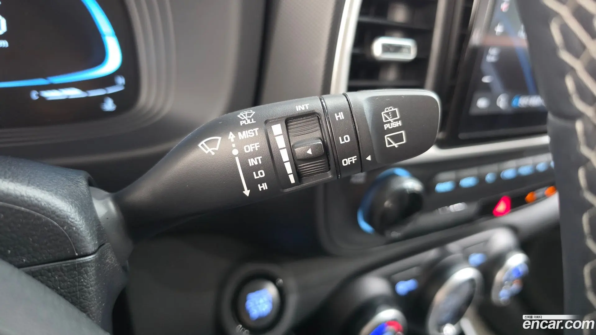 Hyundai Venue 1,6 Premium 2022