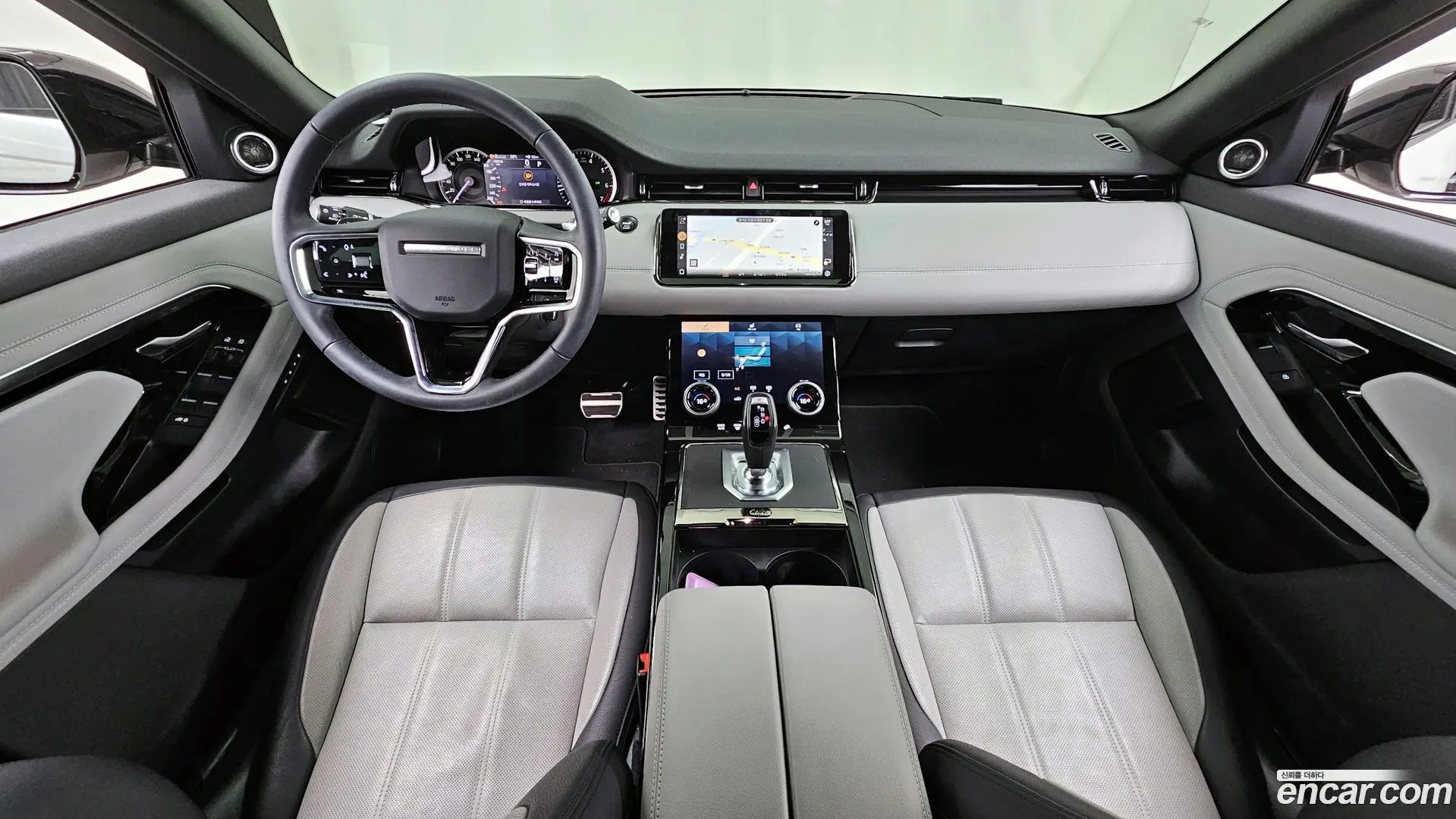 Land Rover Range Rover Evoque P250 R-Dynamic SE