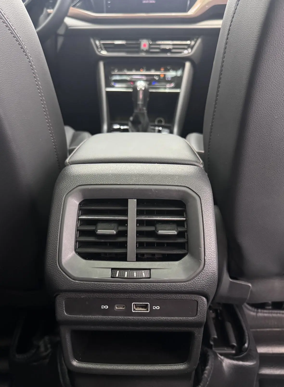 Volkswagen Tharu 2021 280TSI 2WD Luxury PLUS